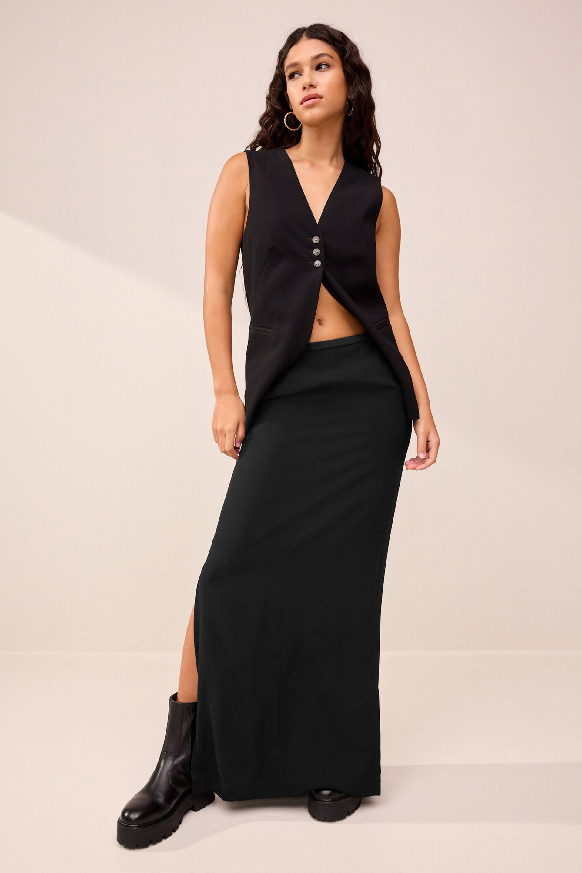 Black Tailored Crepe Column Skirt - Image 1 of 6