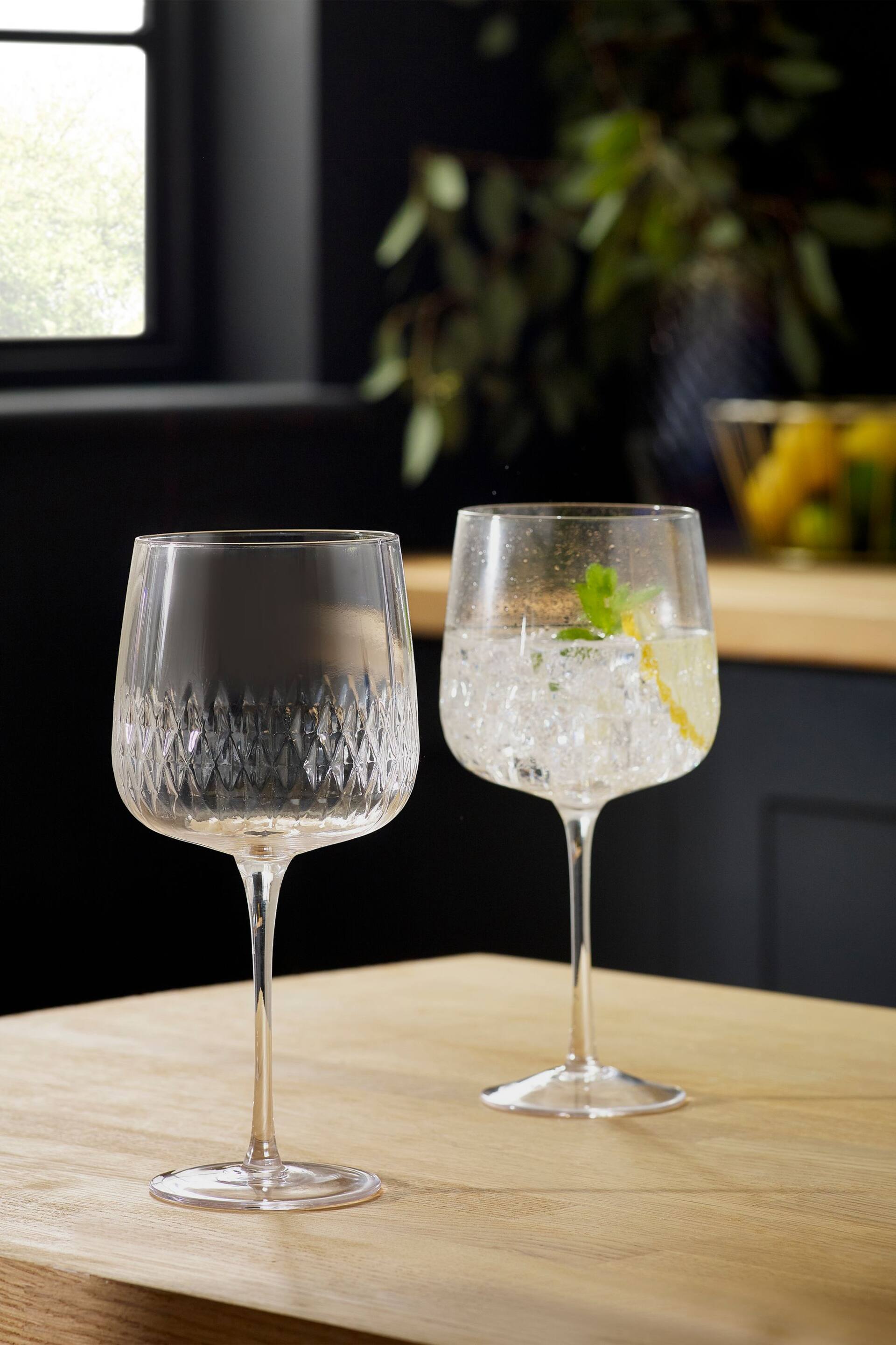 Set of 2 Clear Albany Gin Glasses - Image 1 of 3