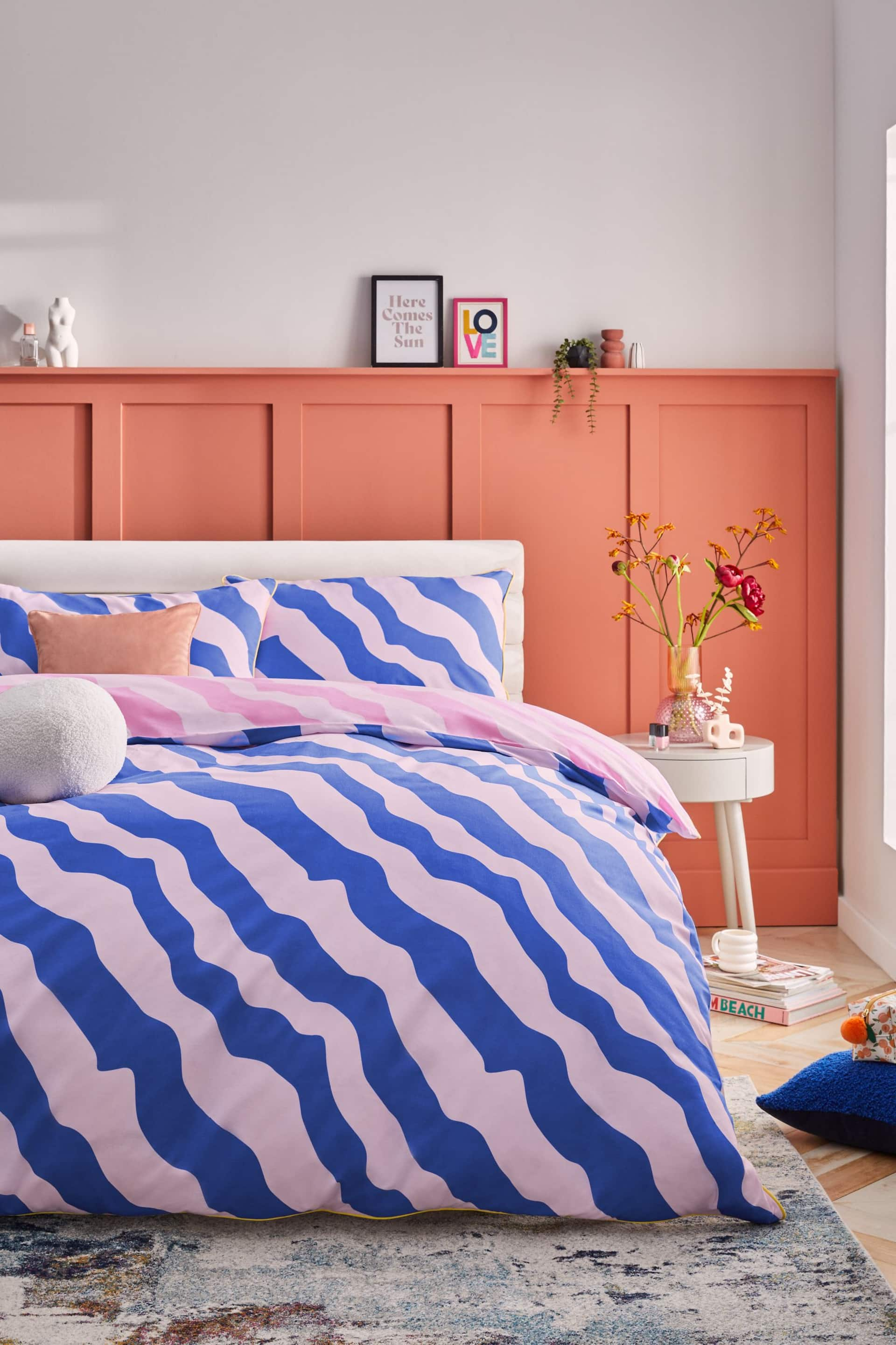 Blue/Pink Reversible Bright Wave with Pipe Edge Duvet Cover and Pillowcase Set - Image 1 of 3