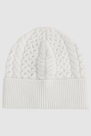 Reiss Ecru Heath Junior Knitted Scarf and Beanie Hat Set - Image 3 of 5