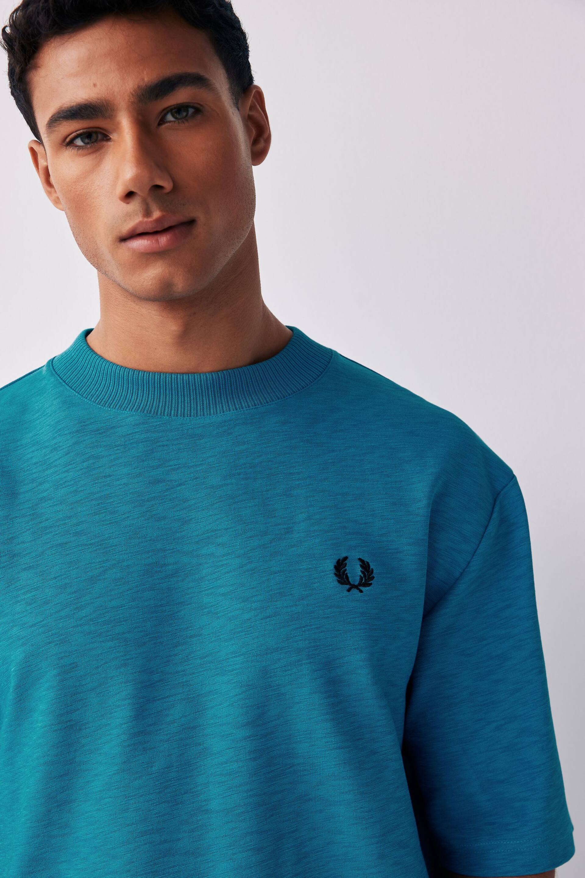 Fred Perry Relaxed Fit Slub Textured T-Shirt - Image 1 of 4