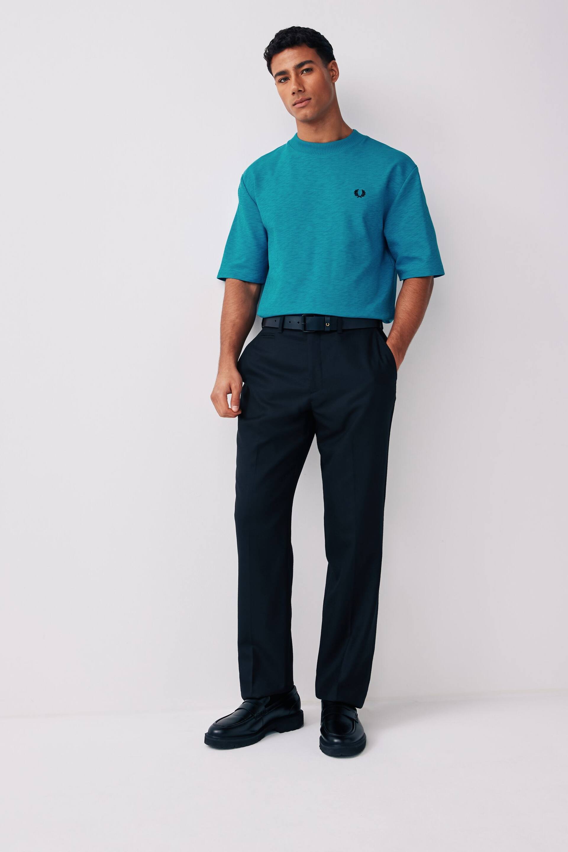 Fred Perry Relaxed Fit Slub Textured T-Shirt - Image 2 of 4