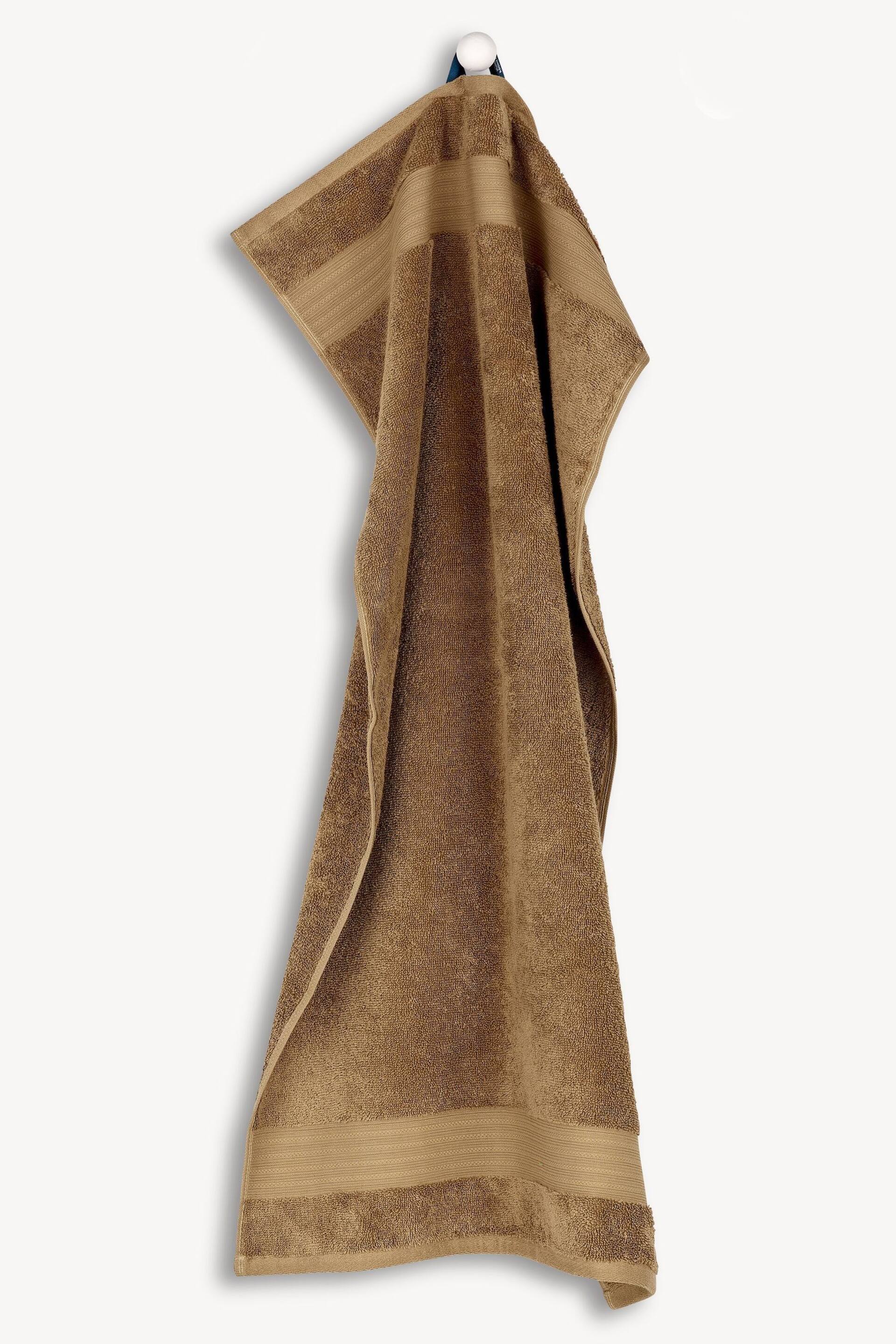 Christy Caramel 550 GSM Turkish Cotton Towel - Image 3 of 4