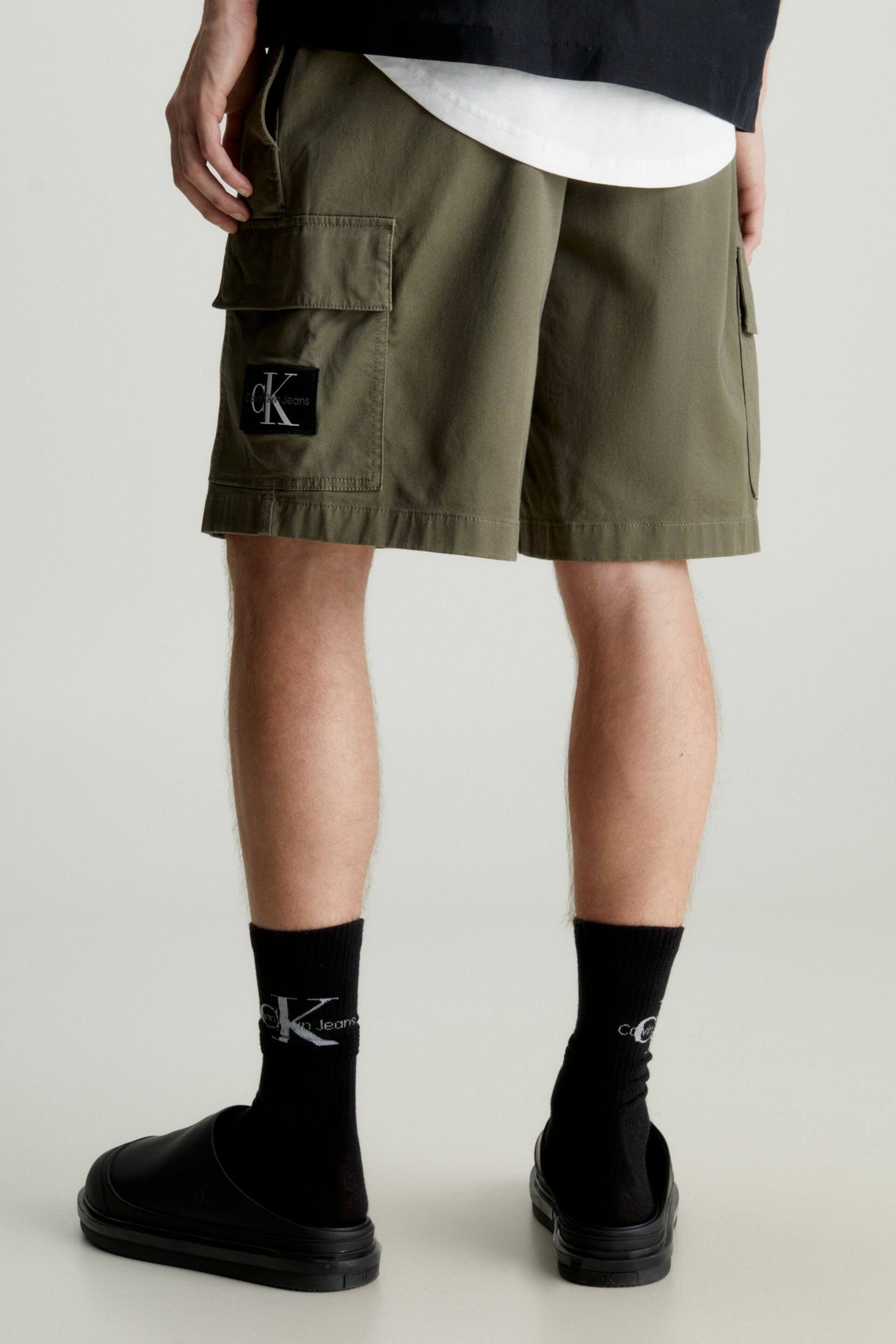 Calvin Klein Green Cargo Woven Shorts - Image 2 of 3