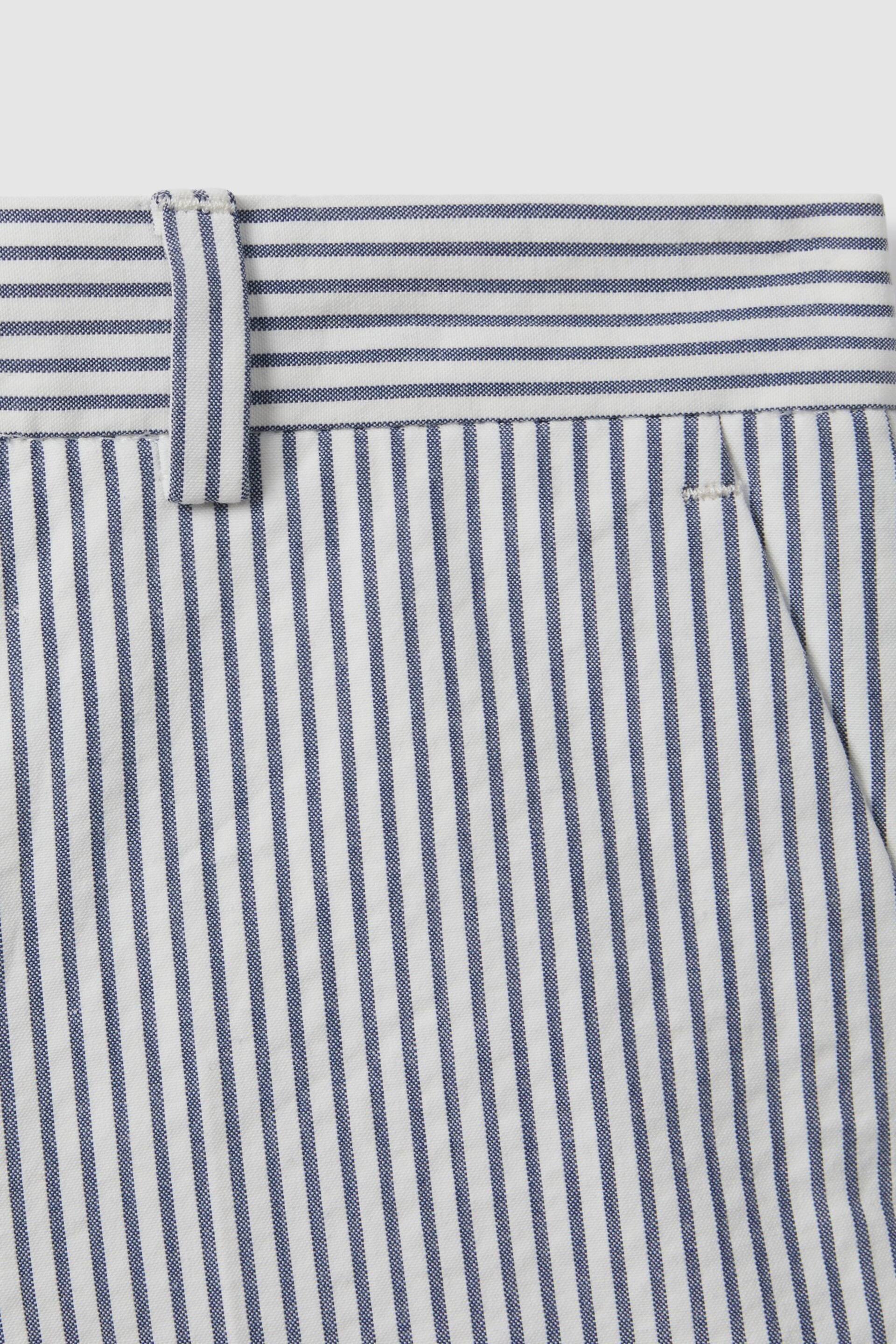Reiss Soft Blue Barr Senior Seersucker Striped Adjuster Shorts - Image 4 of 4