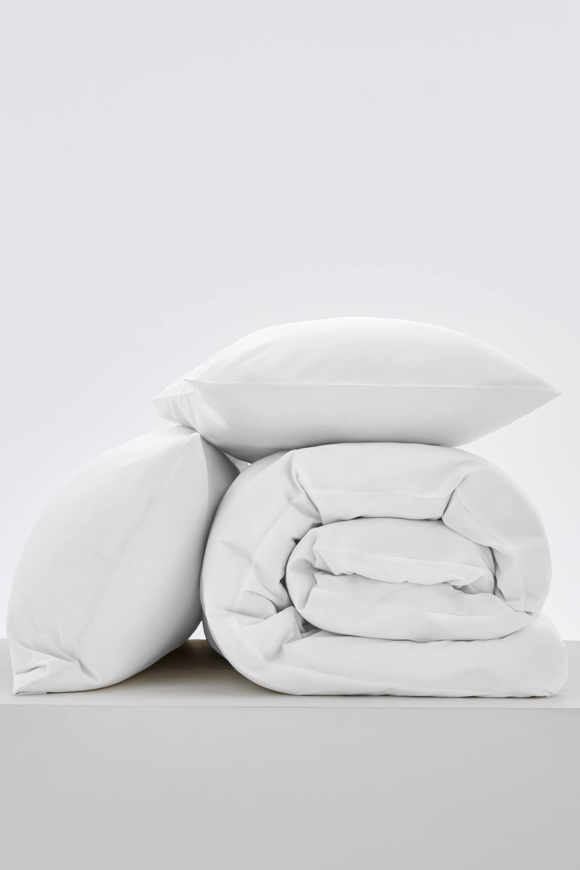 White Easy Care Polycotton Plain Duvet Cover and Pillowcase Set - Image 3 of 5