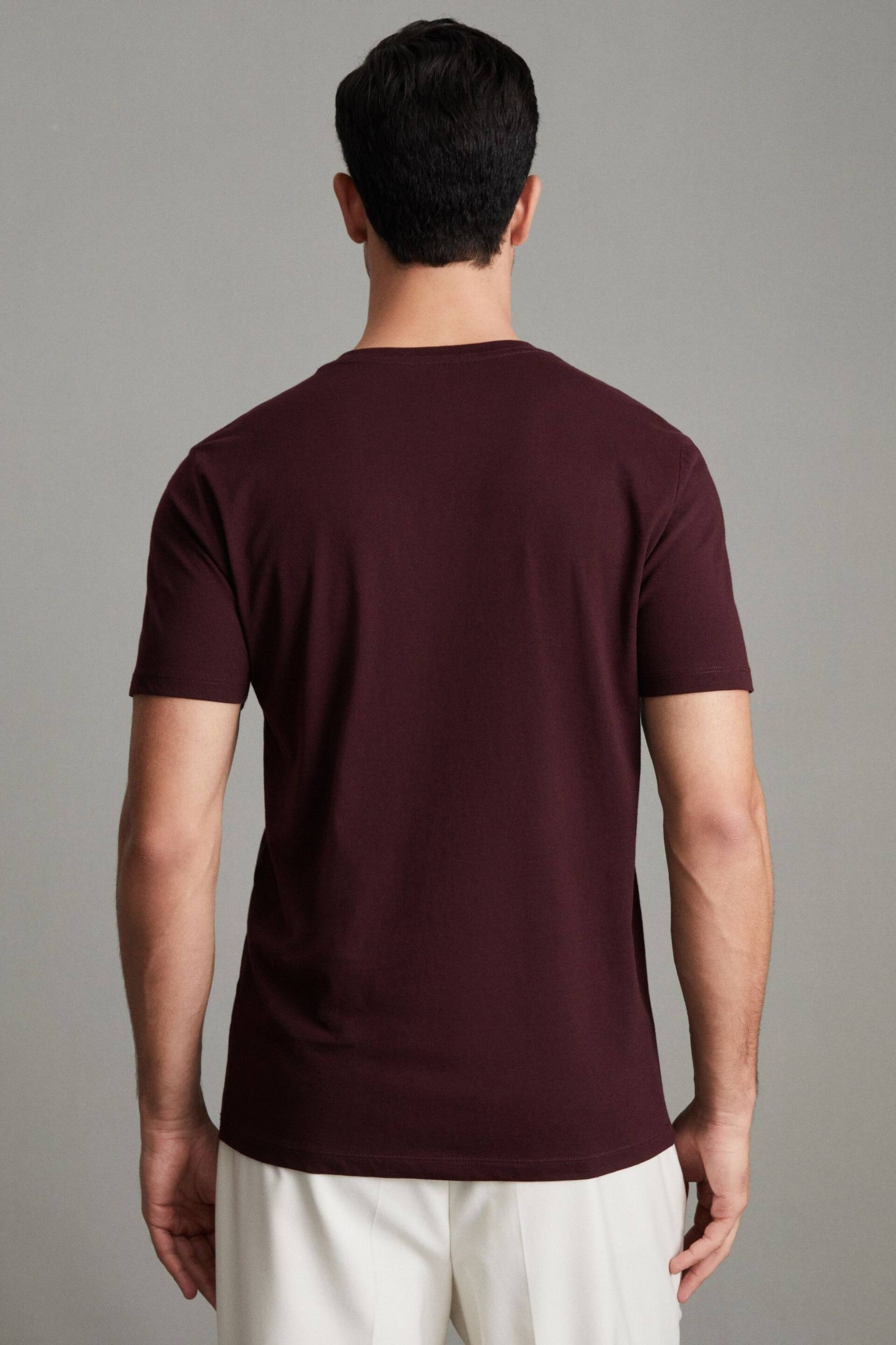 Reiss Bordeaux Dayton Cotton V-Neck T-Shirt - Image 4 of 6