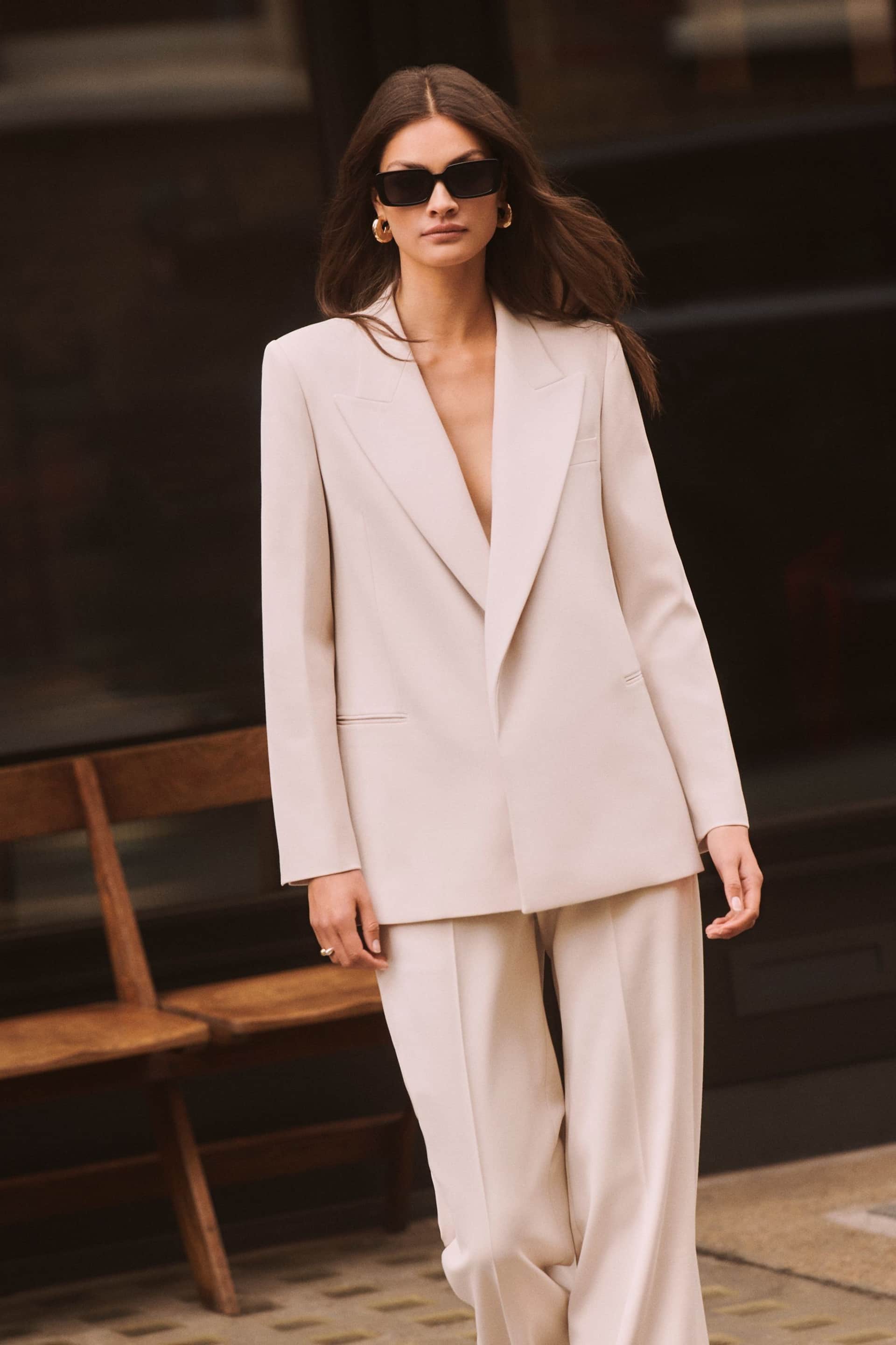 Reiss Neutral Maya Petite Tailored Fit Single Breasted Suit Blazer - Image 3 of 6