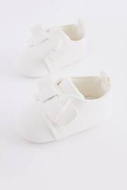 White Bow Baby Trainers (0-24mths) - Image 3 of 6