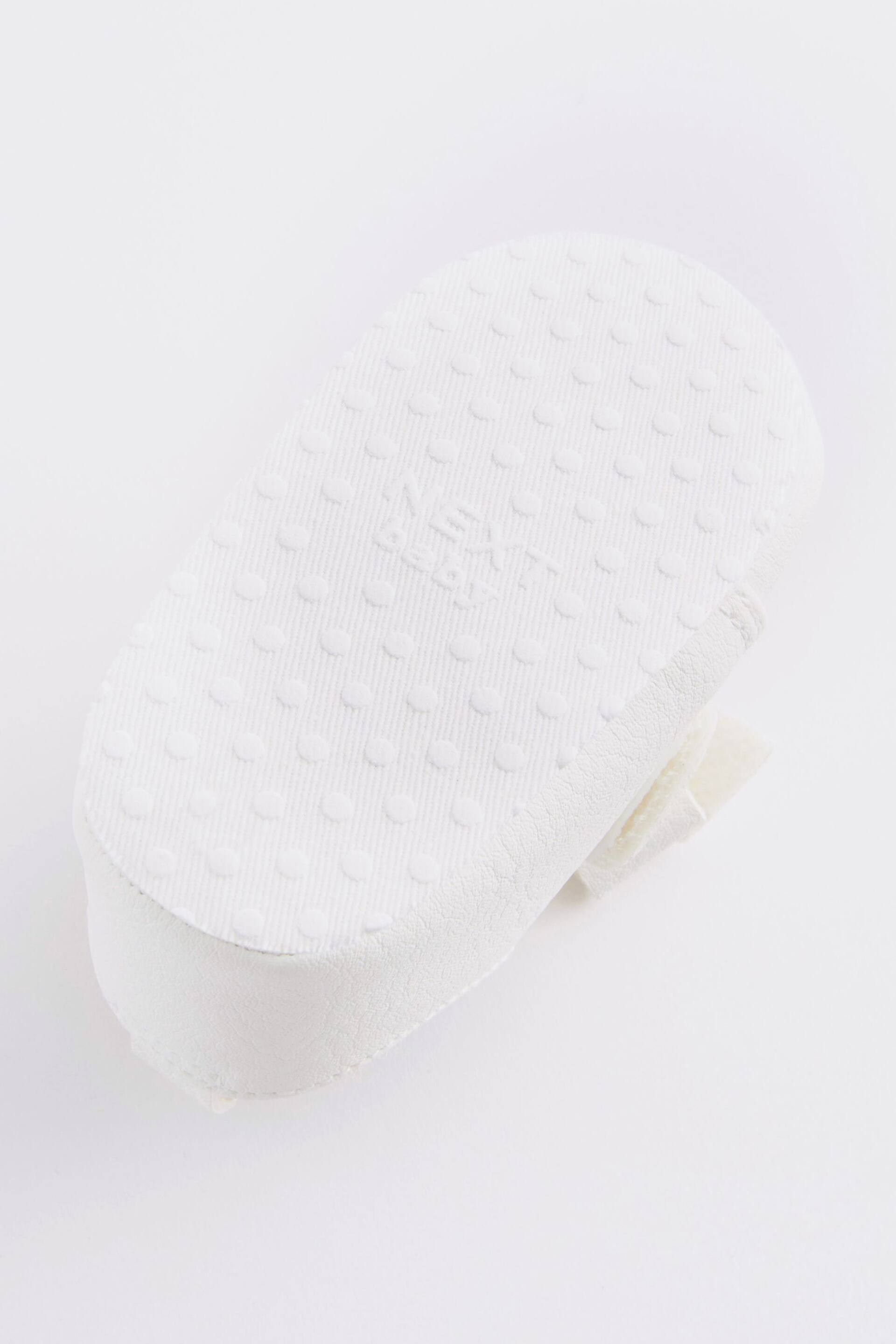 White Bow Baby Trainers (0-24mths) - Image 5 of 6