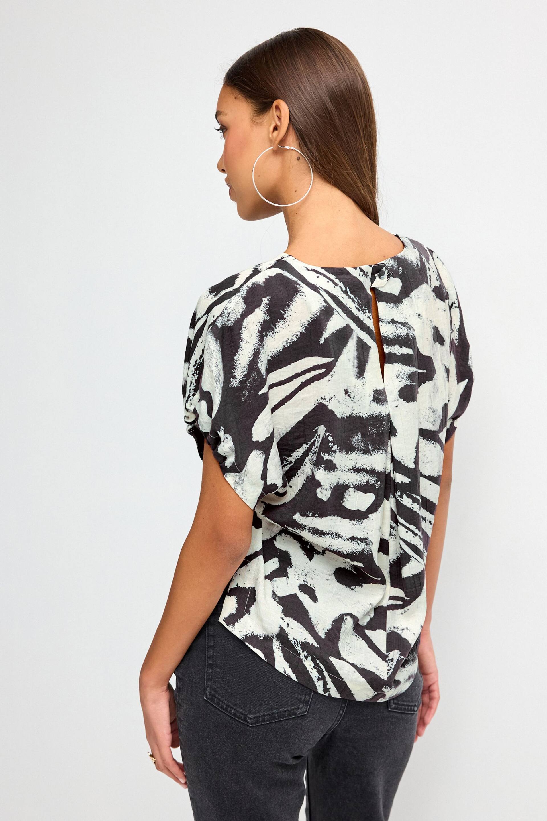 Monochrome Swirl Gathered Short Sleeve Textured Boxy T-Shirt - Image 4 of 7