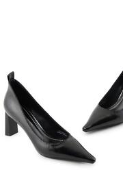 Armani Exchange Stiletto Black Shoes - Image 4 of 4