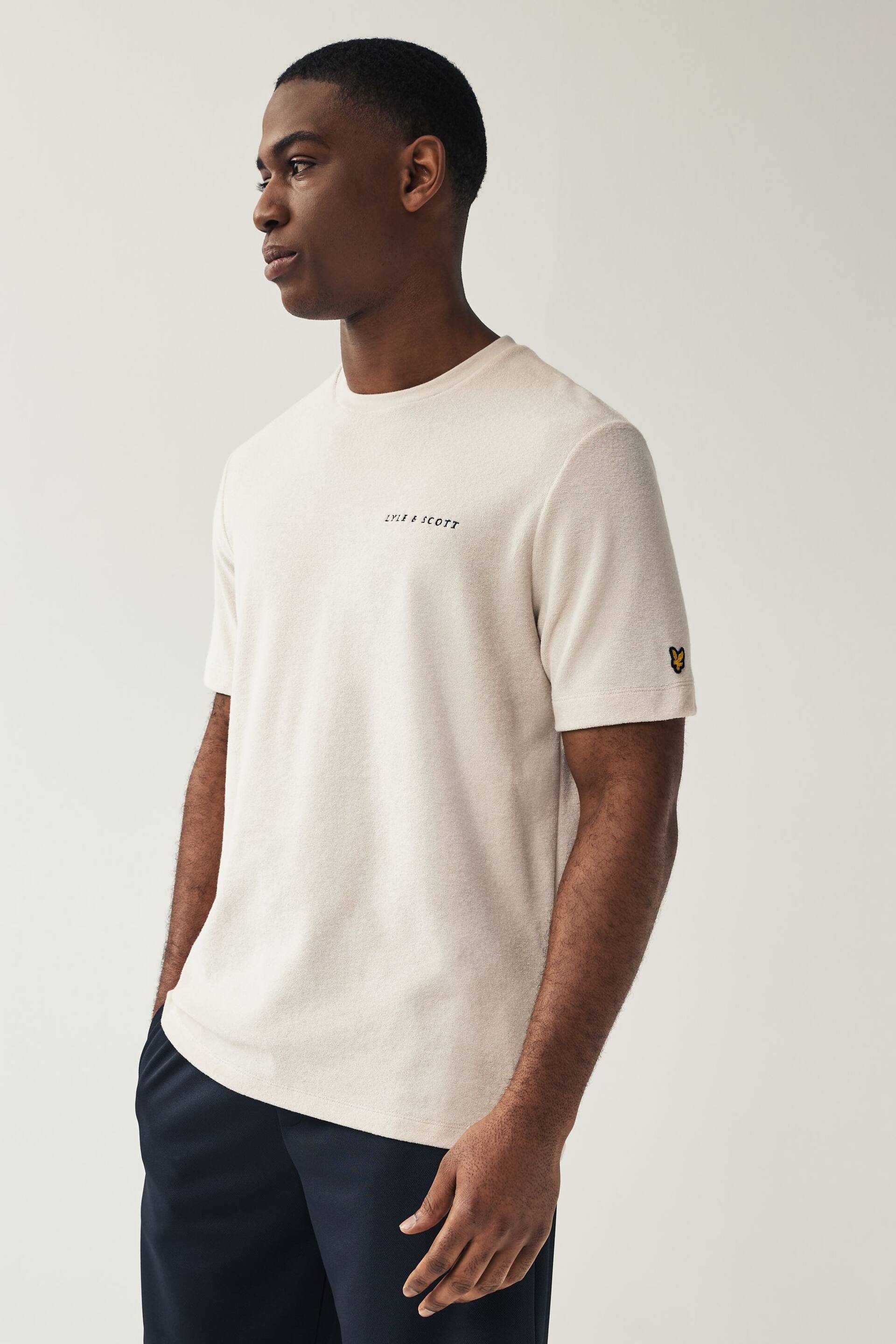 Lyle & Scott Towelling Embroidered Logo T-Shirt - Image 3 of 4