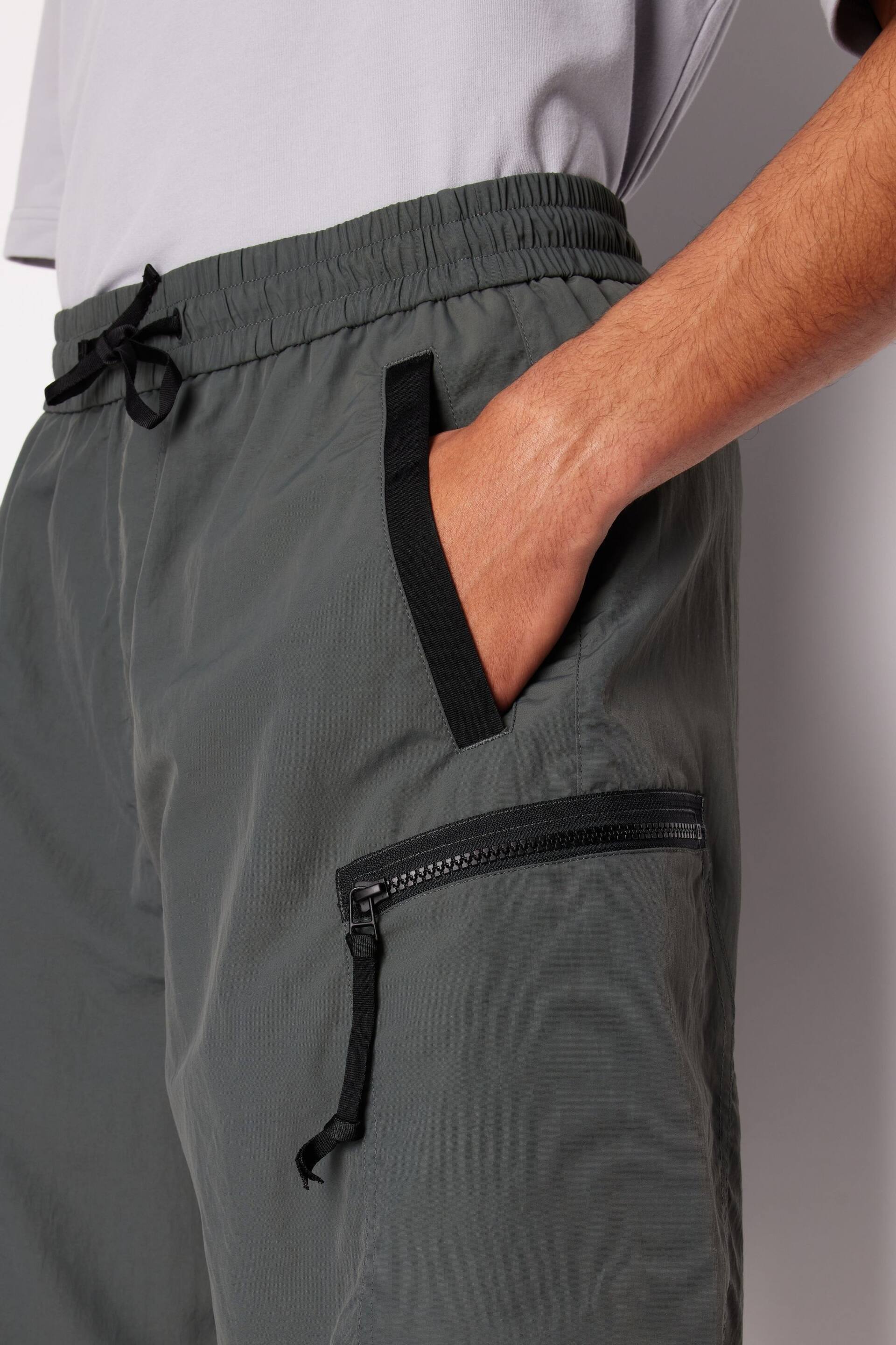 Armani Exchange Dark Grey Cargo Shorts - Image 6 of 8