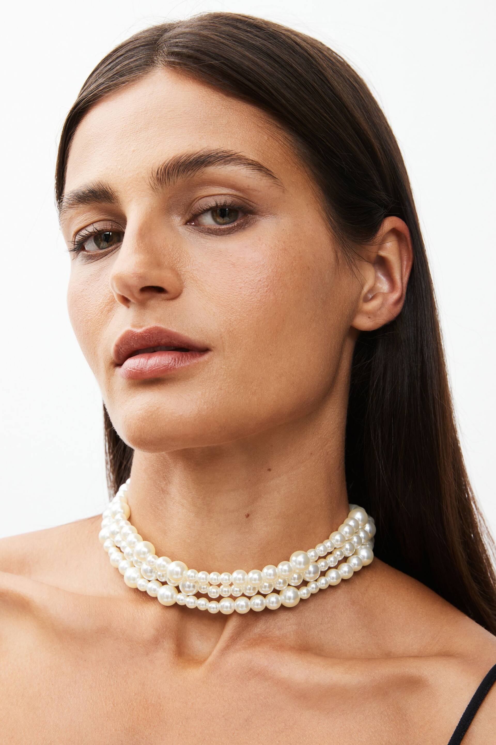 White Three Row Pearl Choker - Image 1 of 6