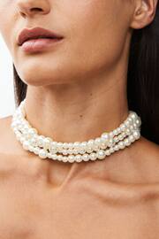 White Three Row Pearl Choker - Image 2 of 6