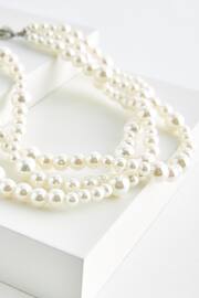 White Three Row Pearl Choker - Image 6 of 6