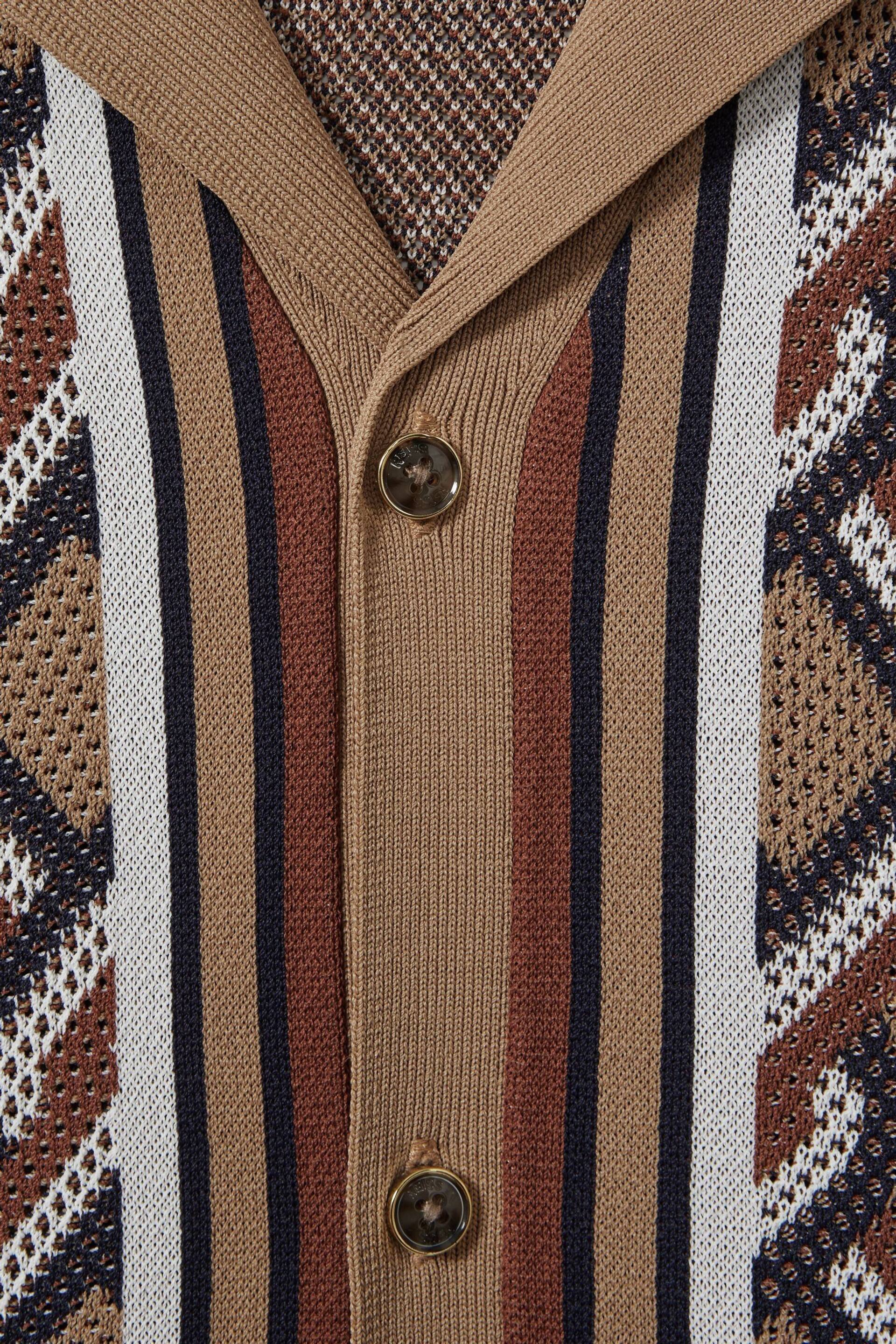 Reiss Camel Multi Hyde Knitted Cuban Collar Shirt - Image 6 of 6