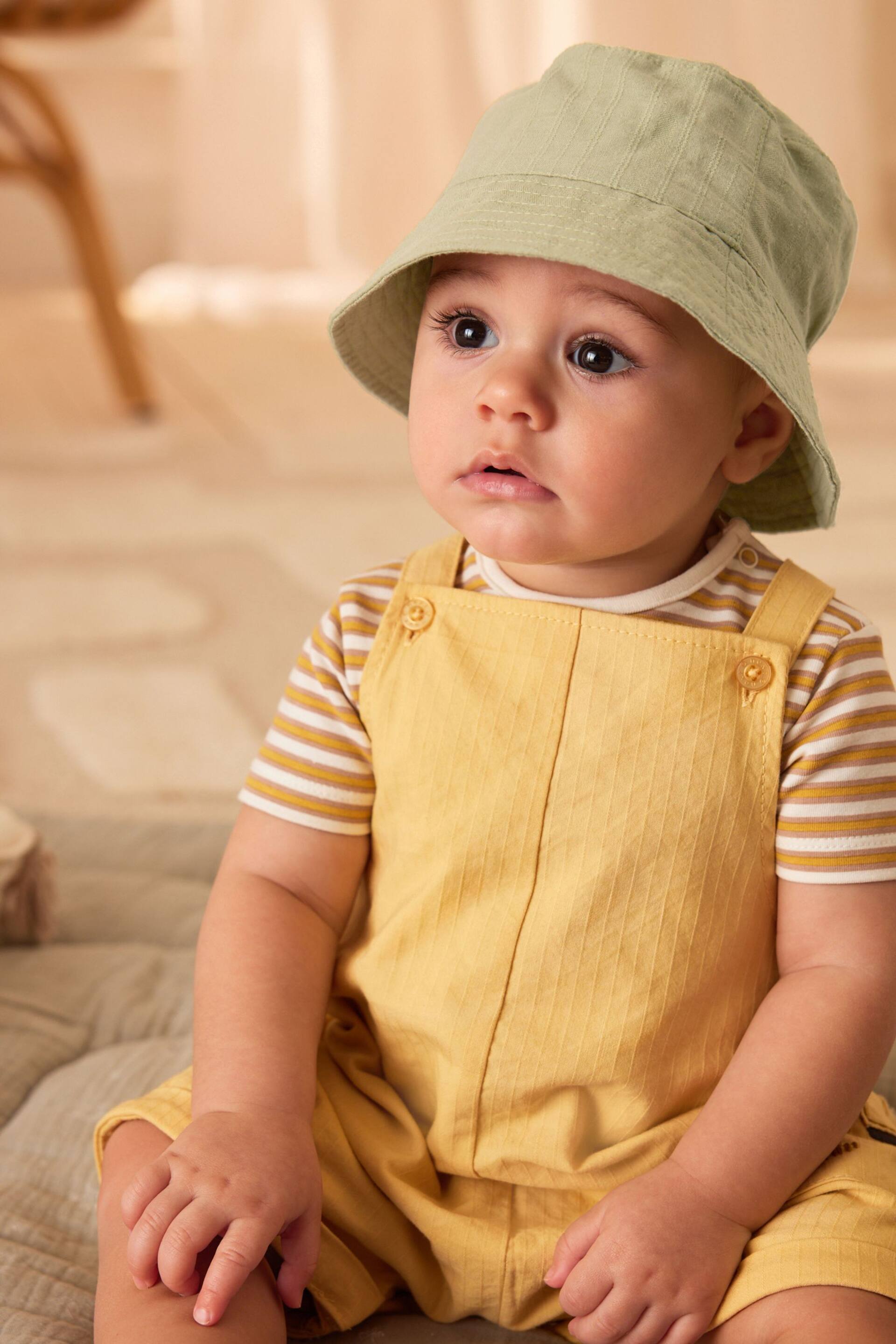 Sage Green / Apricot Orange Baby Bucket Hats 2 Pack (0mths-2yrs) - Image 3 of 6