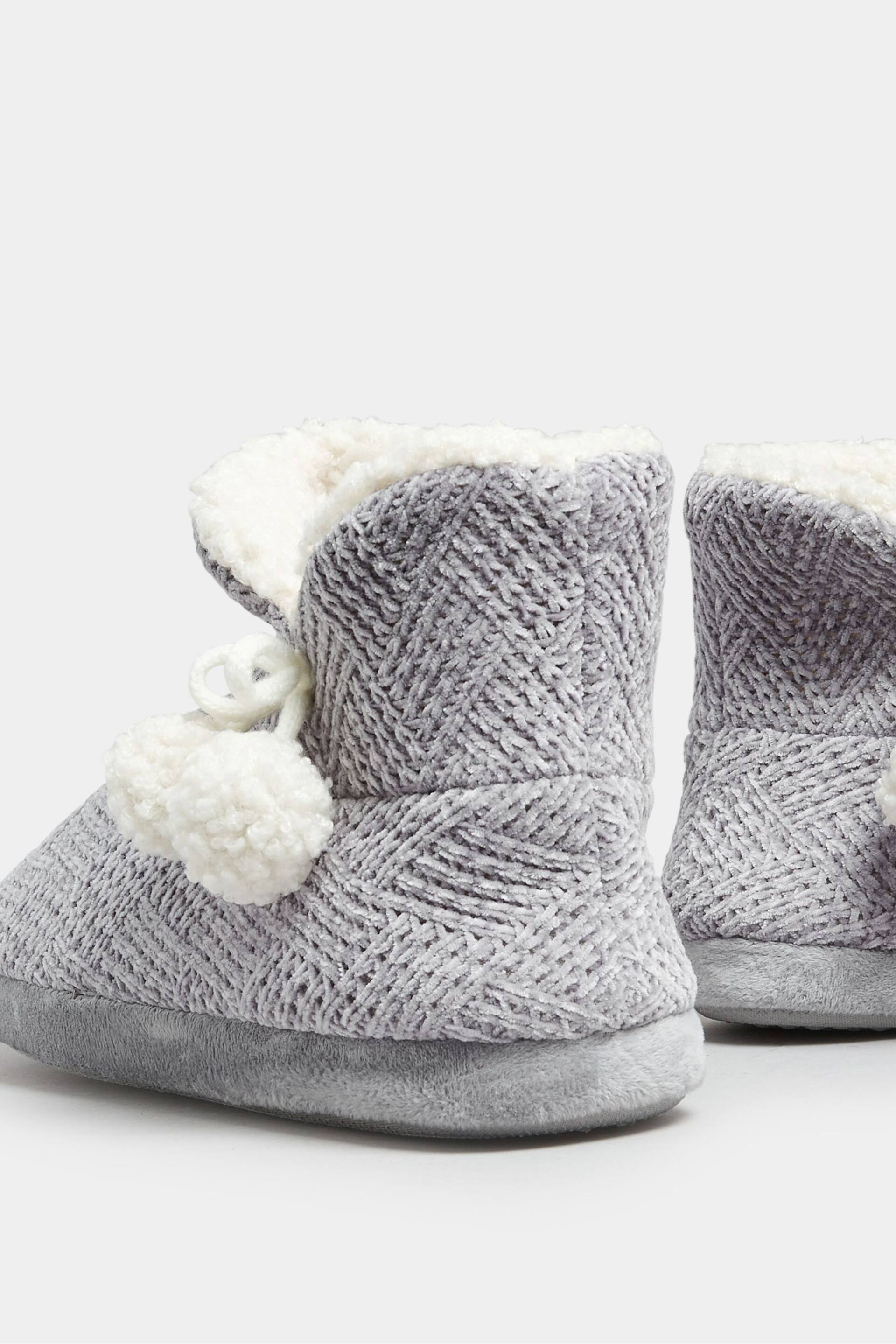 Yours Curve Grey Wide Fit Fluffy Chevron Boots Slippers - Image 3 of 5