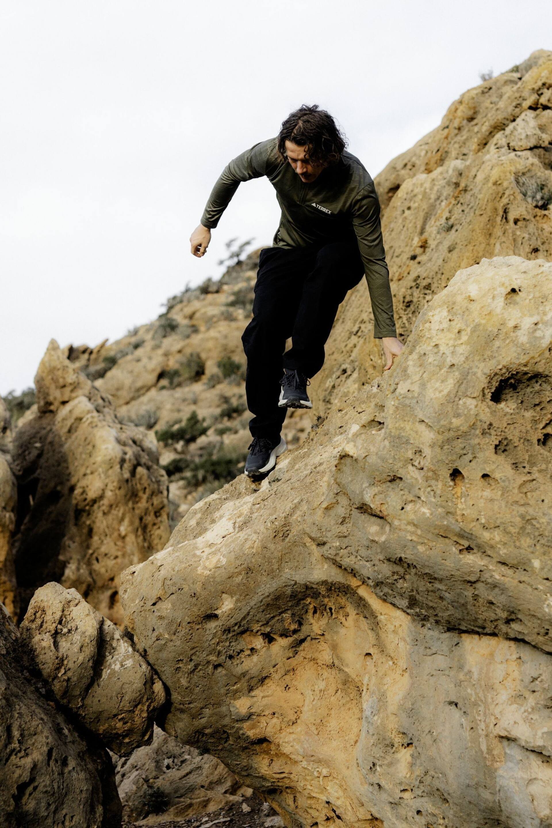 adidas Terrex Khaki Green Half Zip Long Sleeve Fleece - Image 4 of 8