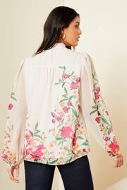 V&A | Love & Roses Ivory White Printed Pussy Bow V Neck Button Through Long Sleeve Blouse - Image 2 of 4