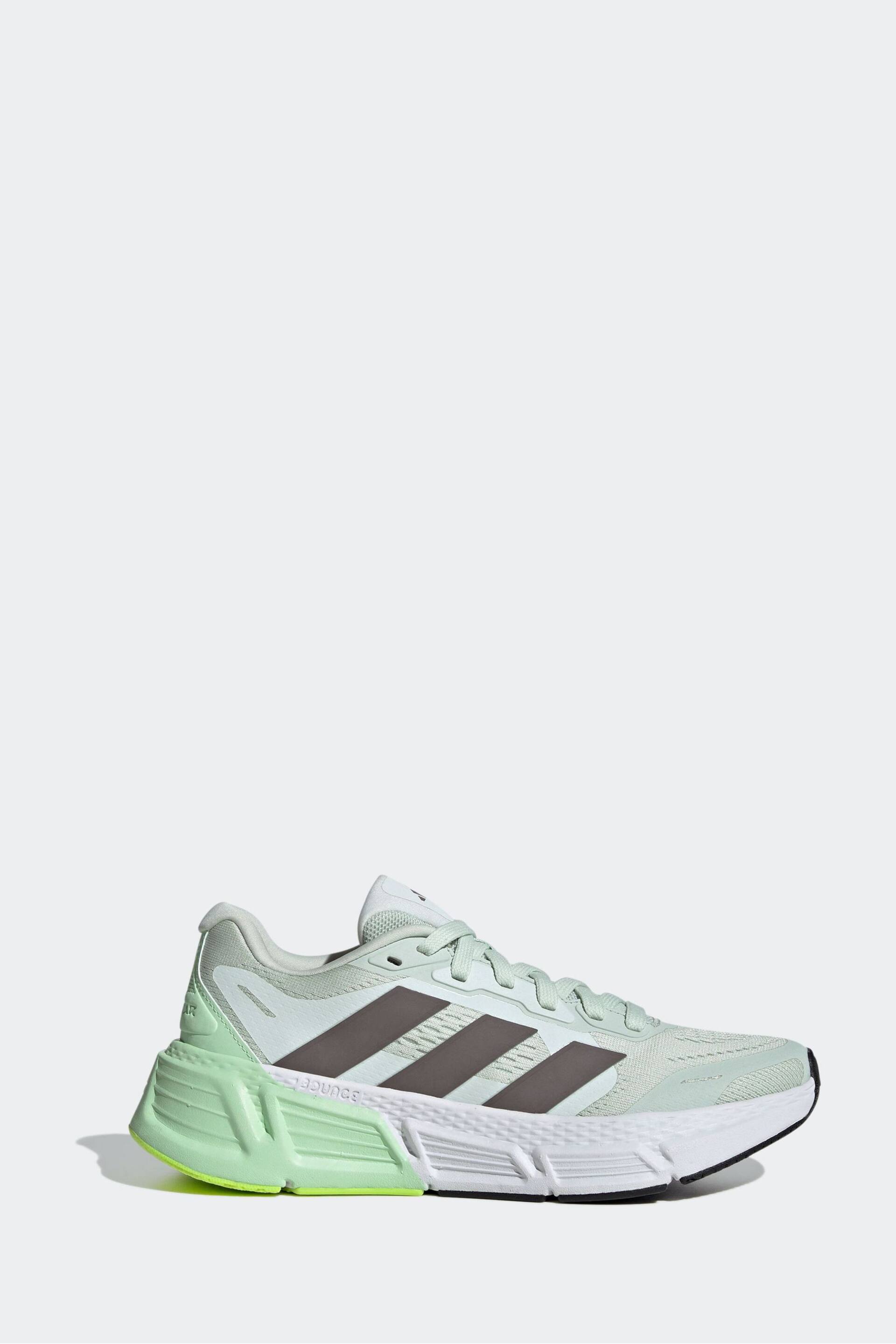 adidas Green Questar Trainers - Image 1 of 9