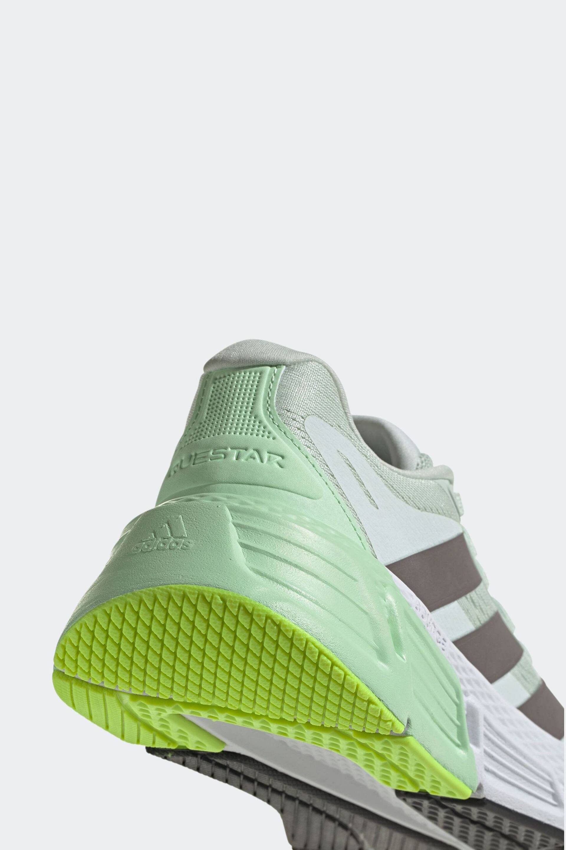 adidas Green Questar Trainers - Image 7 of 9