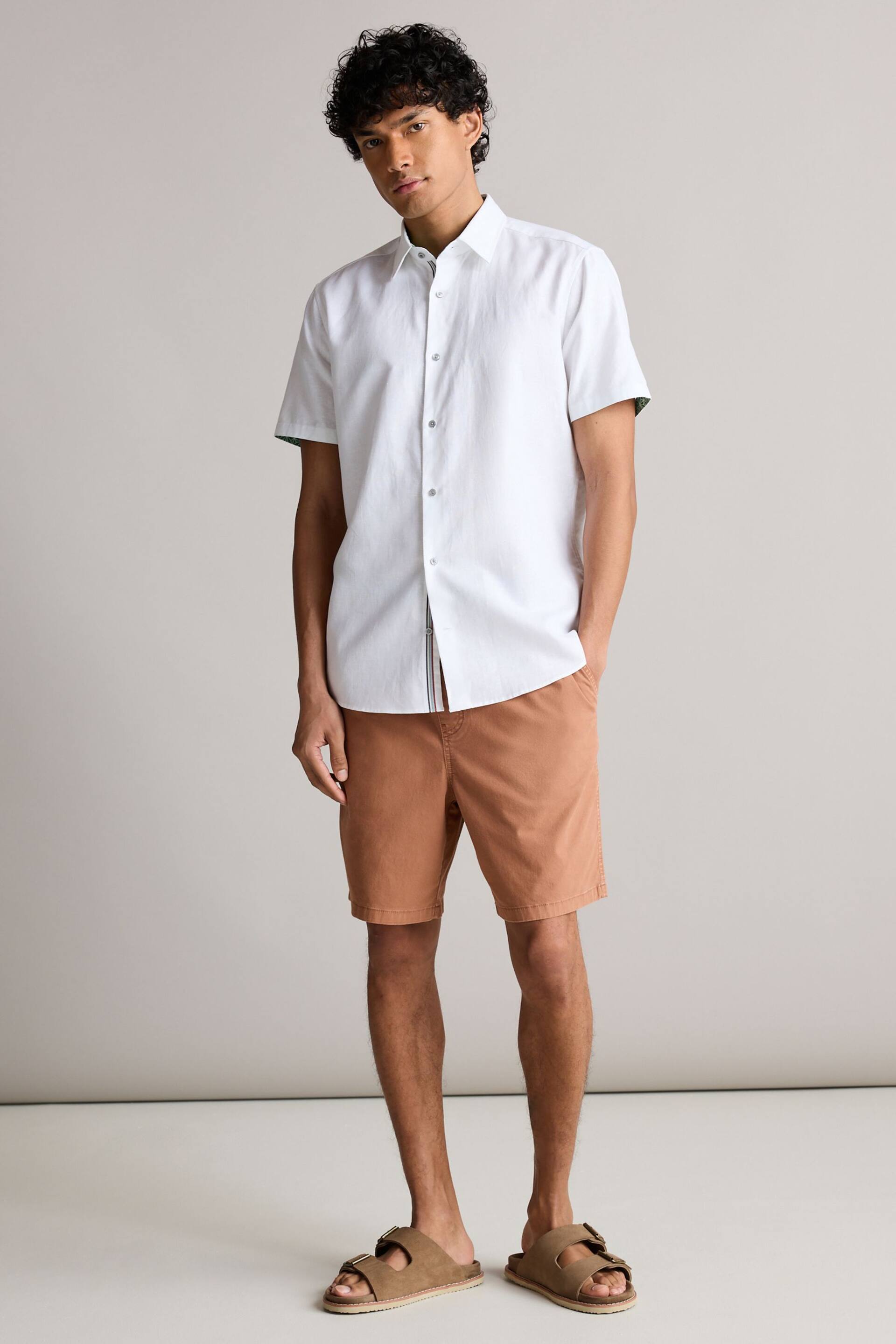 White Slim Fit Trimmed Linen Blend Short Sleeve Shirt - Image 2 of 7