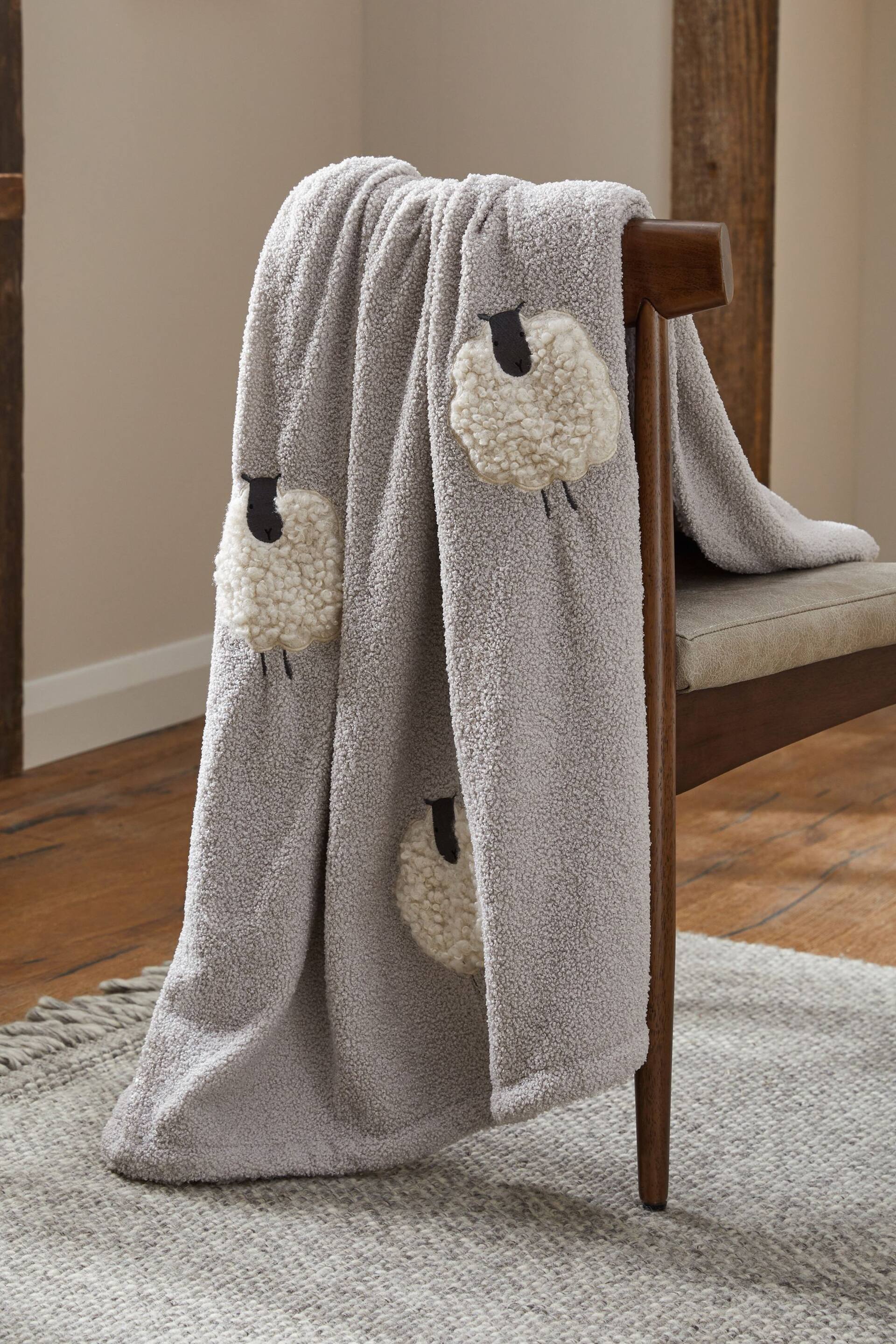 Grey Knitted Sheep Appliqué Throw - Image 3 of 5