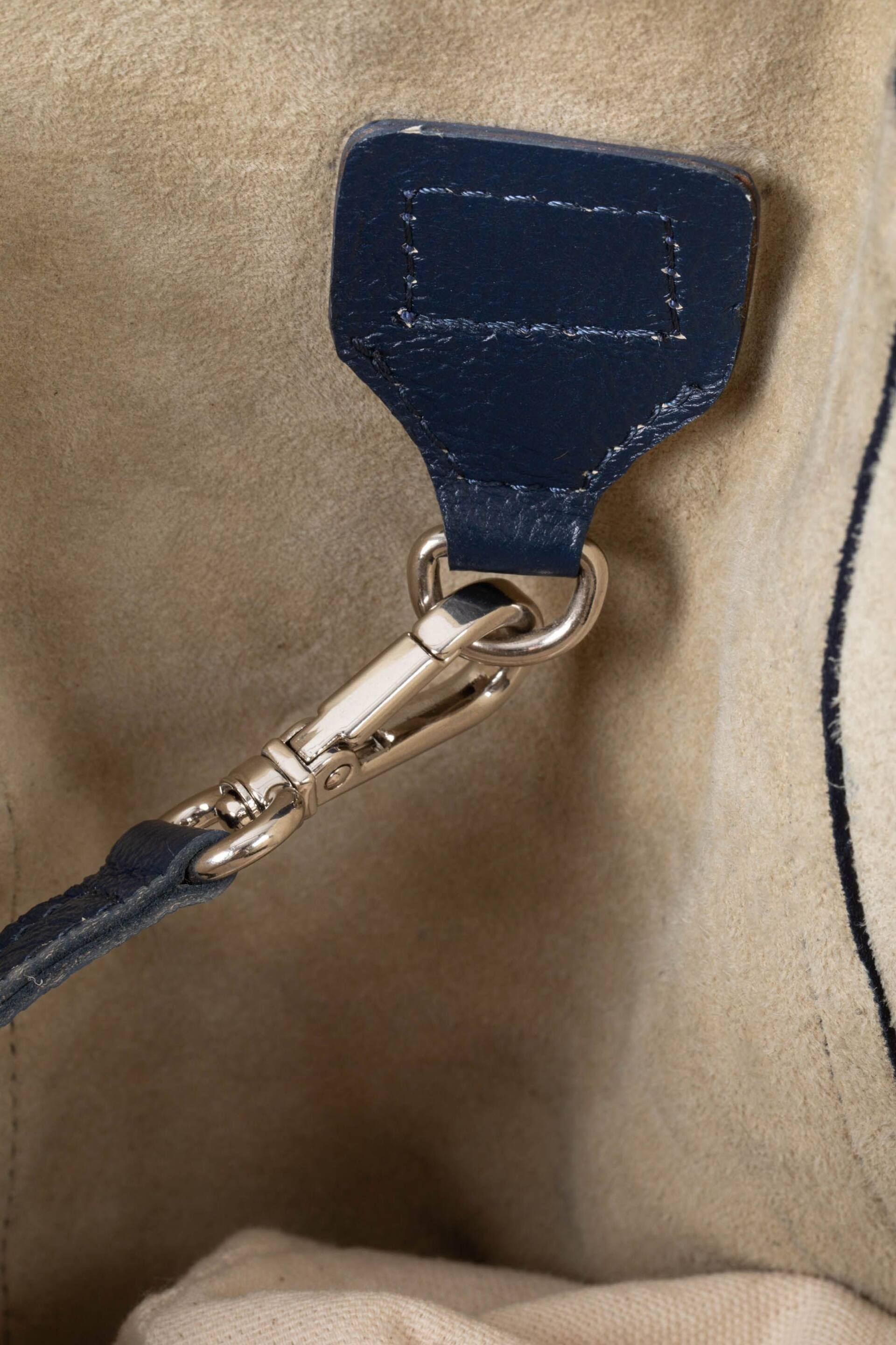 Lakeland Leather Tarn Leather Bucket Bag - Image 8 of 8