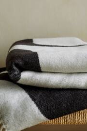 Monochrome Super Soft Wave Throw - Image 3 of 4