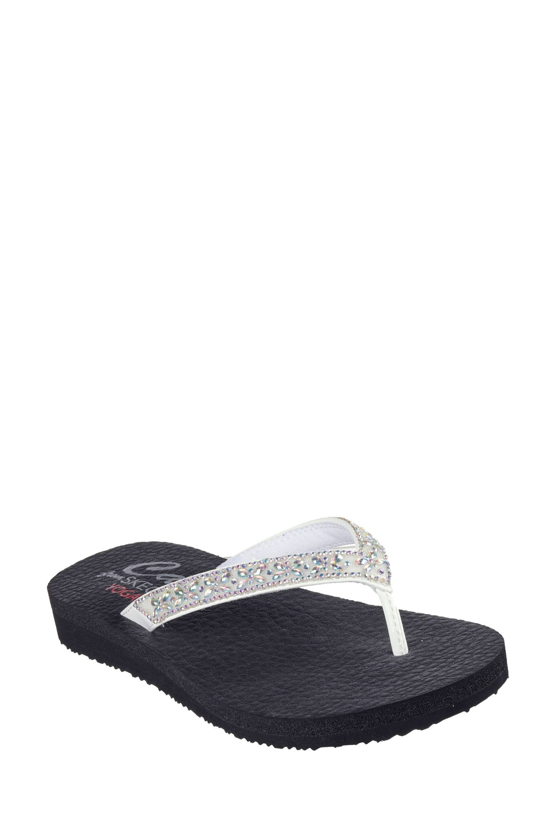 Skechers White Meditation Dancing Daisy Womens Sandals - Image 3 of 5