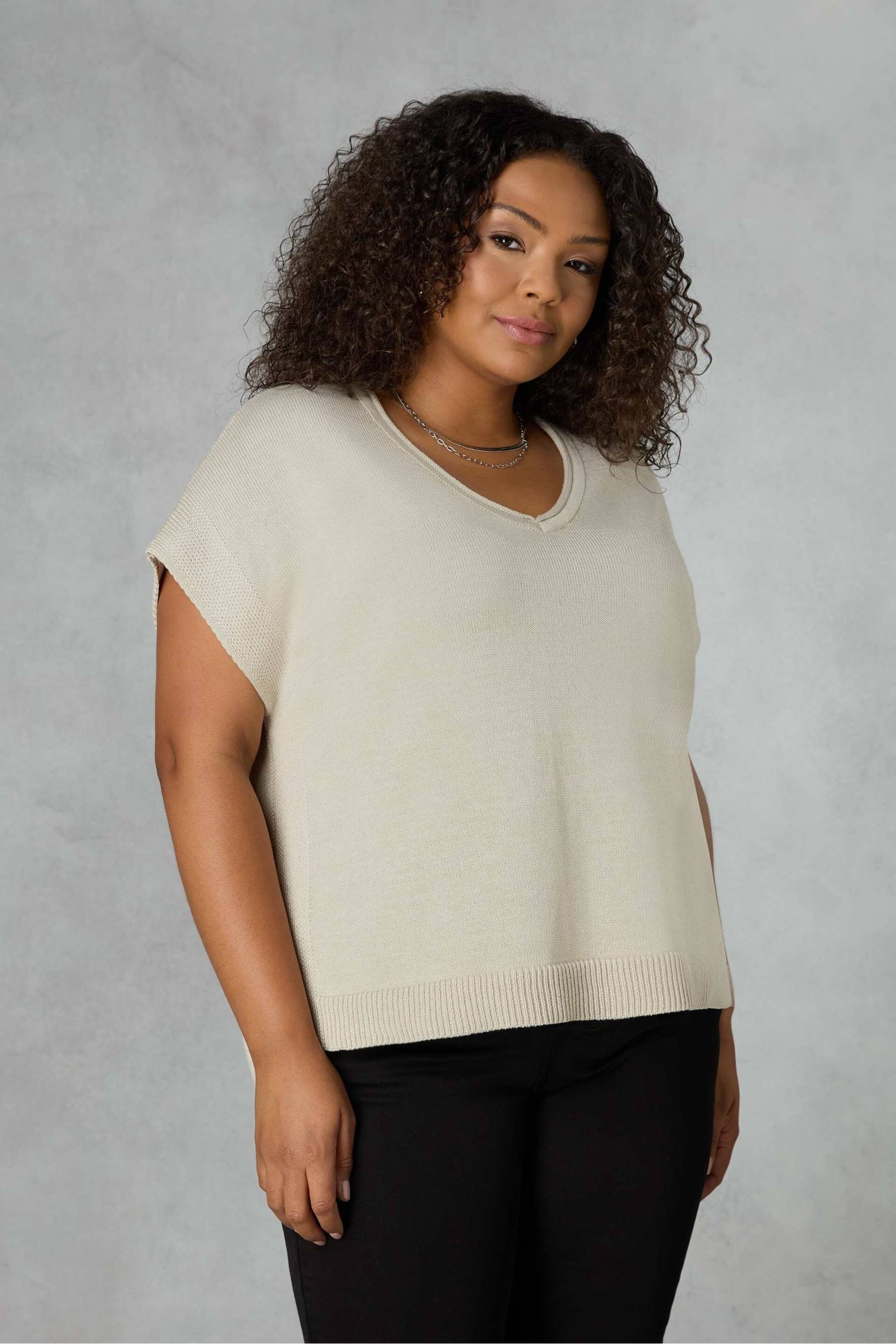 Live Unlimited Curve Natural knitted Cotton Vest - Image 3 of 6