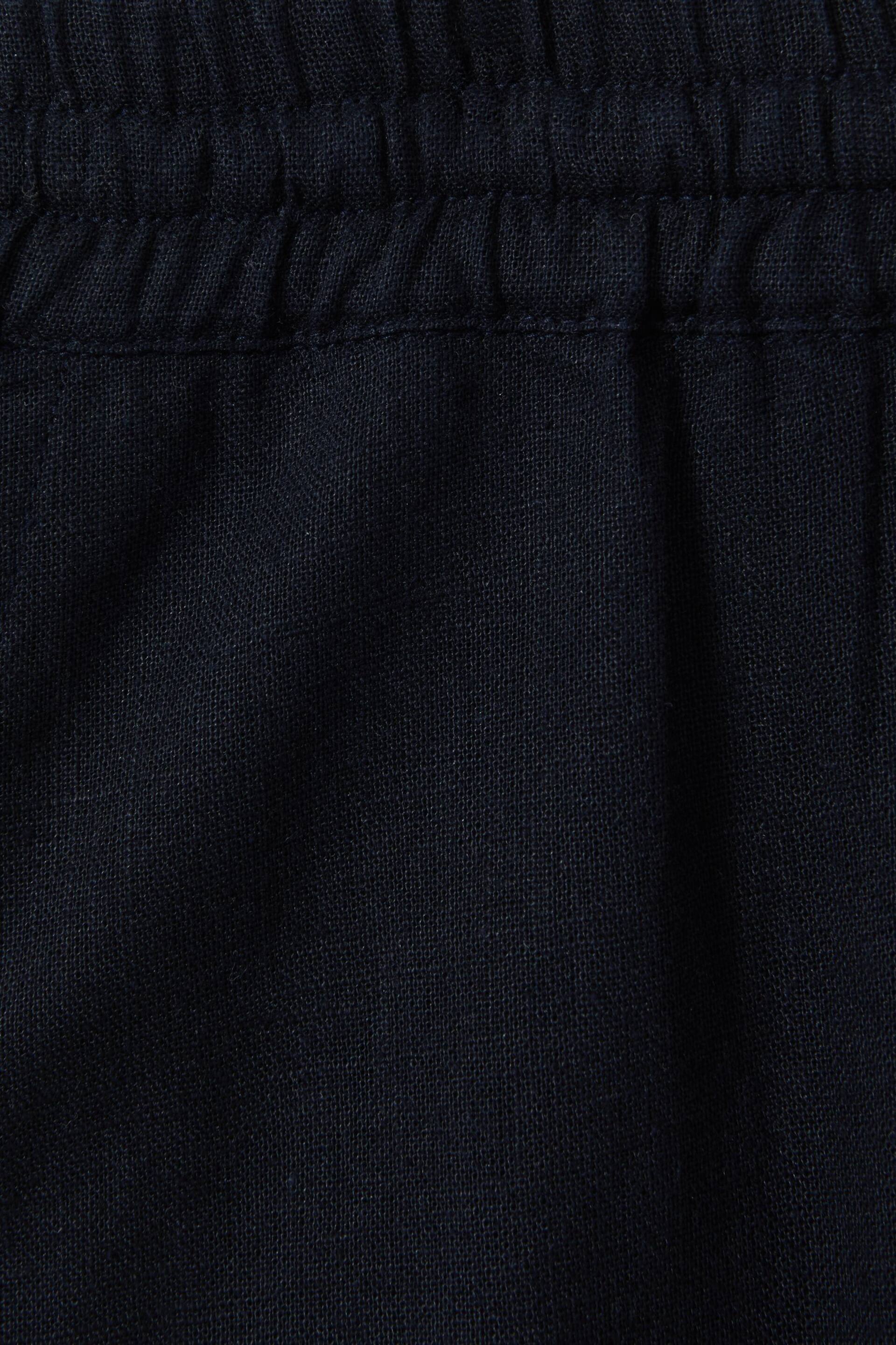 Reiss Navy Wilfred Senior Linen Drawstring Tapered Trousers - Image 4 of 4