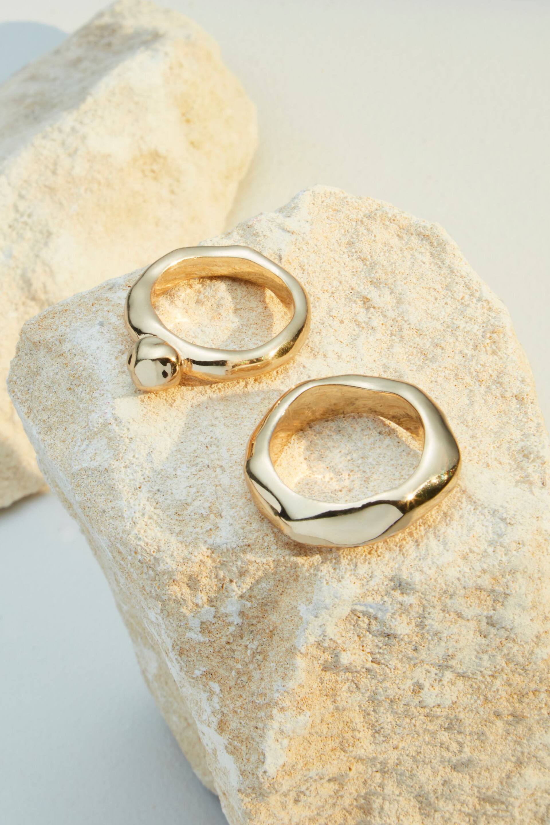 10 Carat Gold Plated N. Premium Chunky Ring Pack Made With Recycled Brass - Image 1 of 4