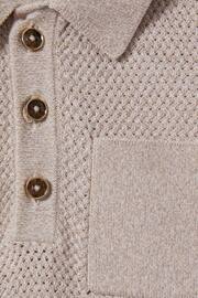 Reiss Oatmeal Melange Demetri Junior Textured Cotton Polo Shirt - Image 4 of 4