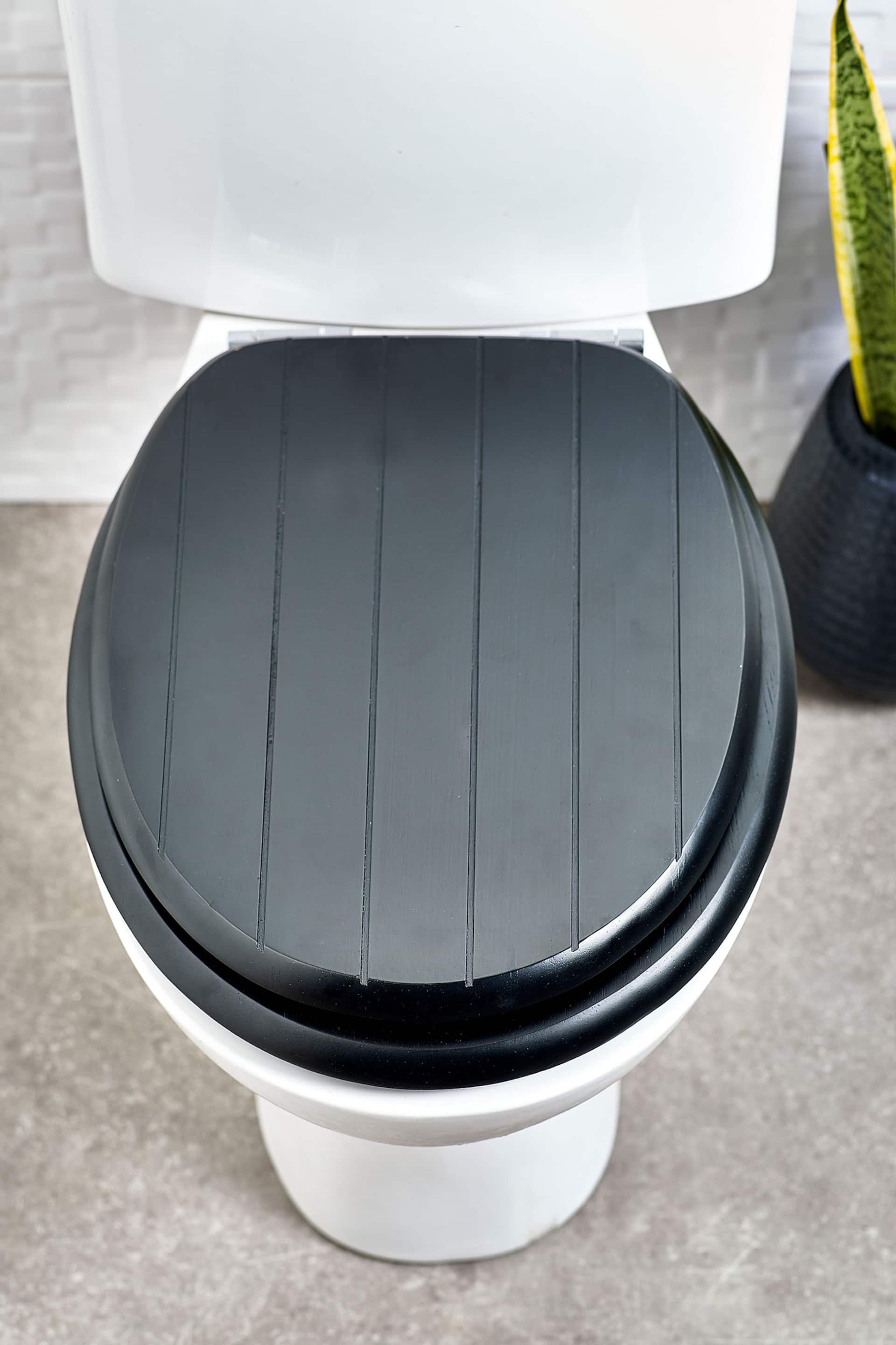 Black Malvern Antibacterial Toilet Seat - Image 1 of 3