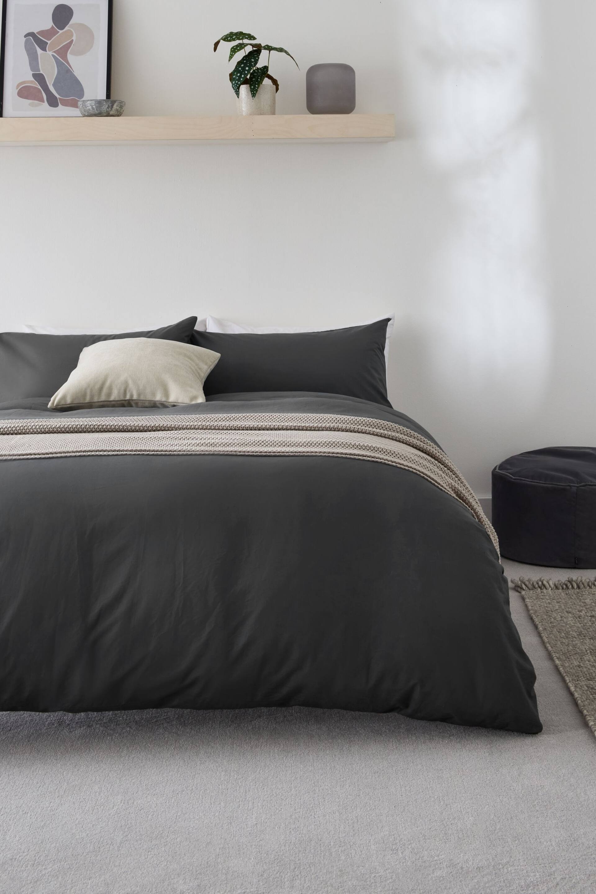 Charcoal Grey Easy Care Polycotton Plain Duvet Cover and Pillowcase Set - Image 2 of 6