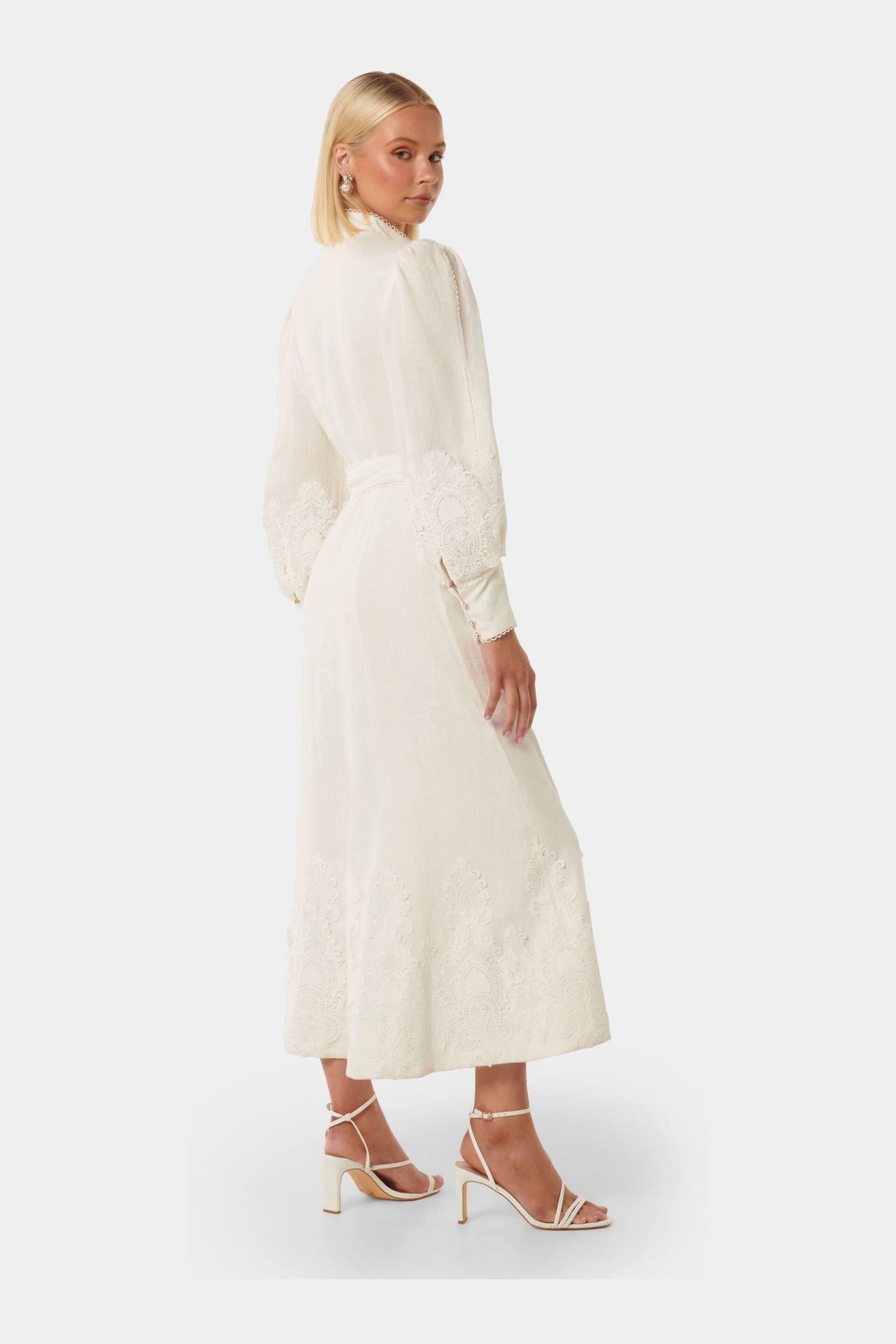 Forever New White Pure Linen Allegra Lace Detail Midi Dress - Image 4 of 4