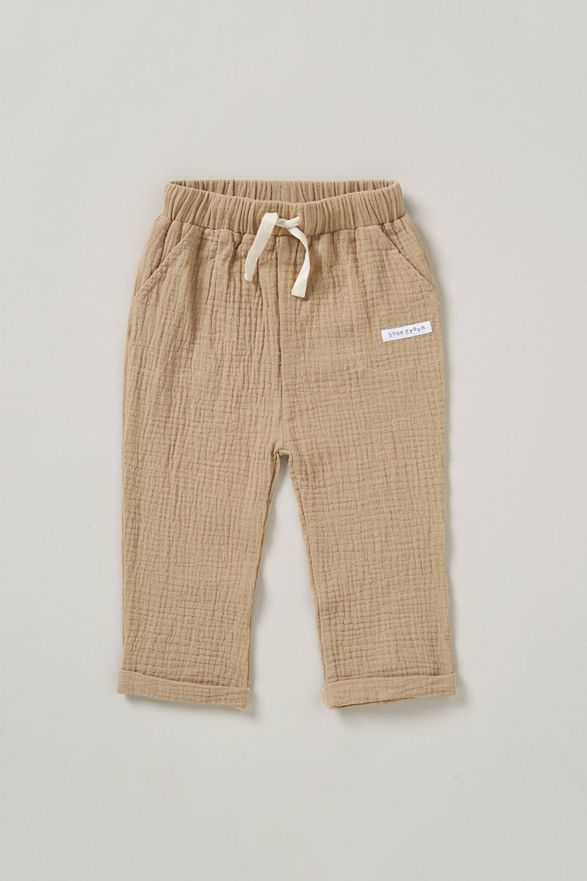 Homegrown Natural 3 Piece T-Shirt Trousers And Reversible Hat Outfit Set - Image 4 of 5