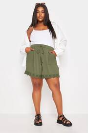 Yours Curve Green Broderie Anglaise Scalloped Shorts - Image 2 of 5