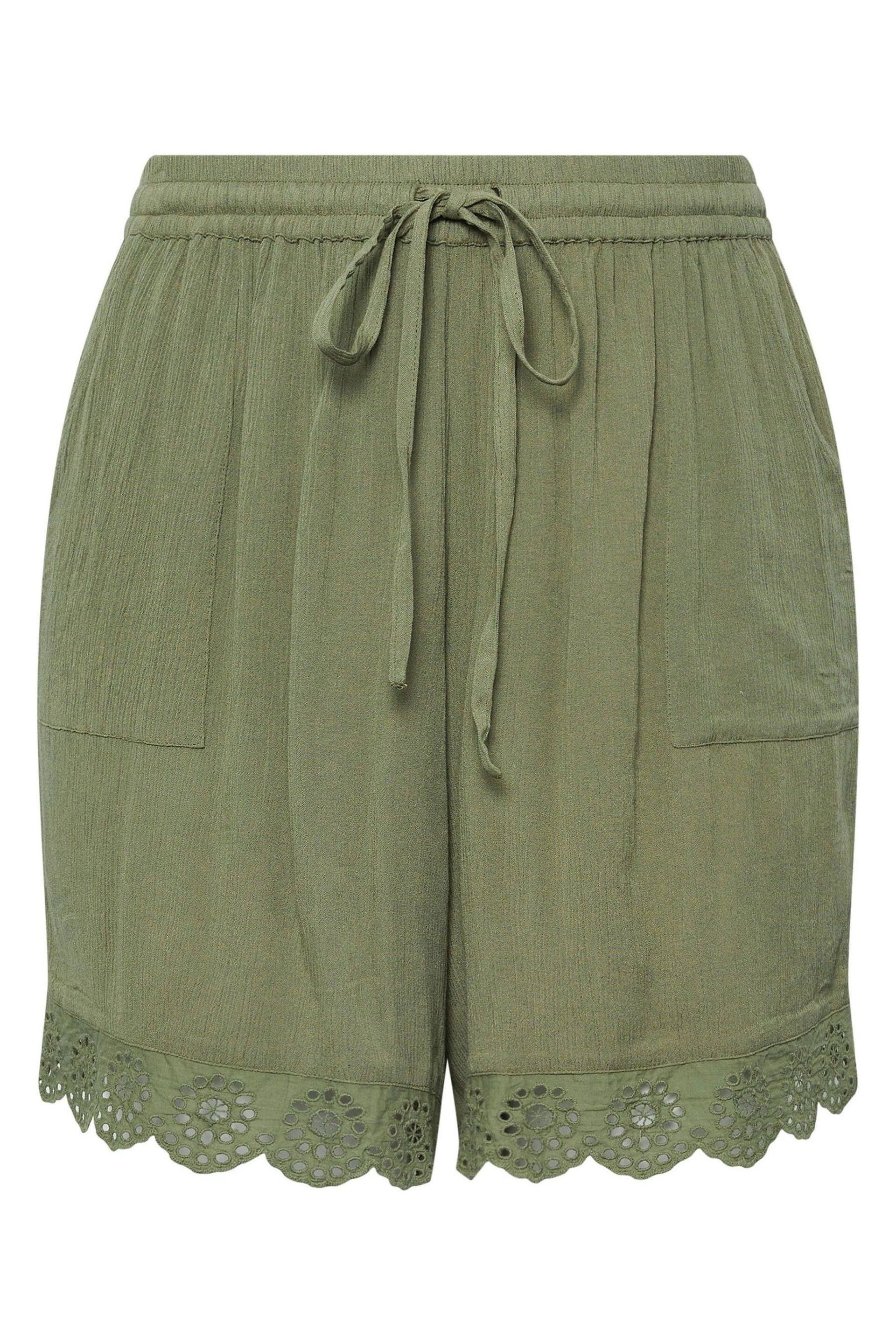 Yours Curve Green Broderie Anglaise Scalloped Shorts - Image 5 of 5