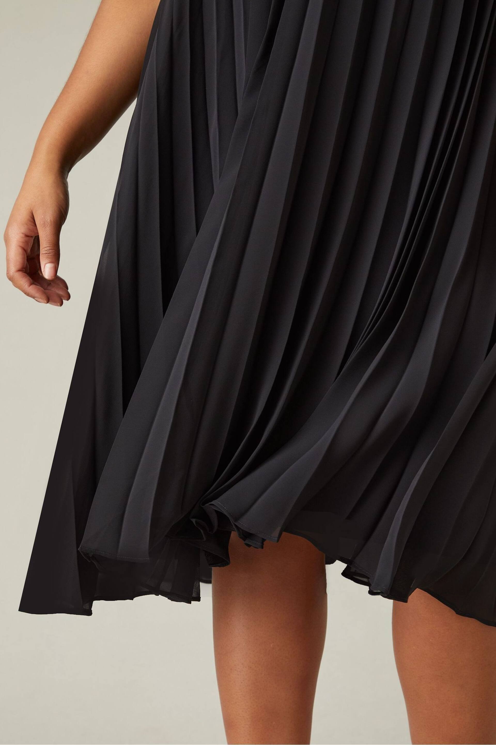 Live Unlimited Curve Black Chiffon Pleated Black Midi Dress - Image 3 of 5