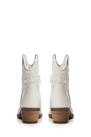Moda in Pelle Bettsie Ankle Western White Boots - Image 4 of 5