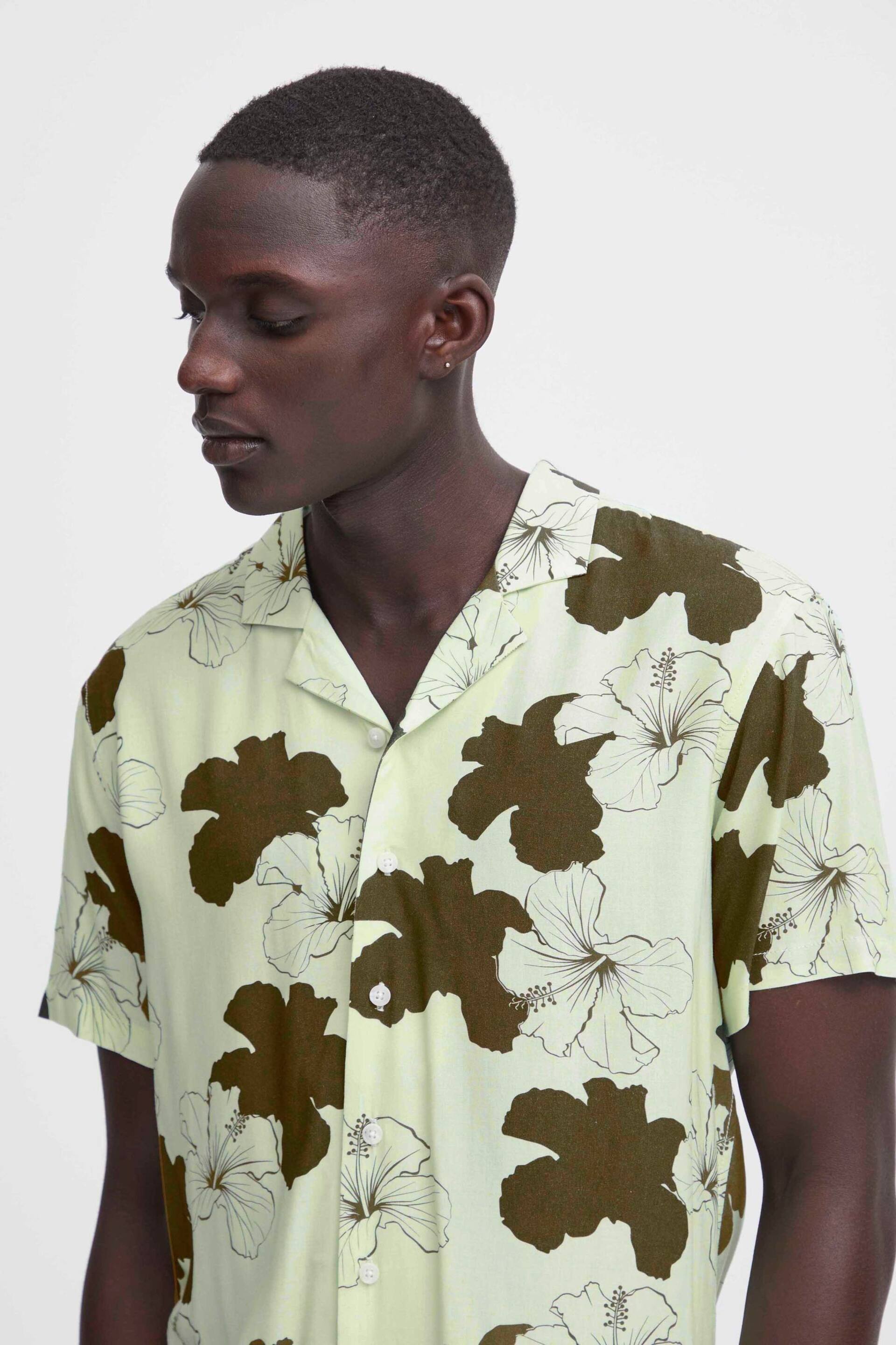 Blend Green Floral Short Sleeve Shirt - Image 3 of 5