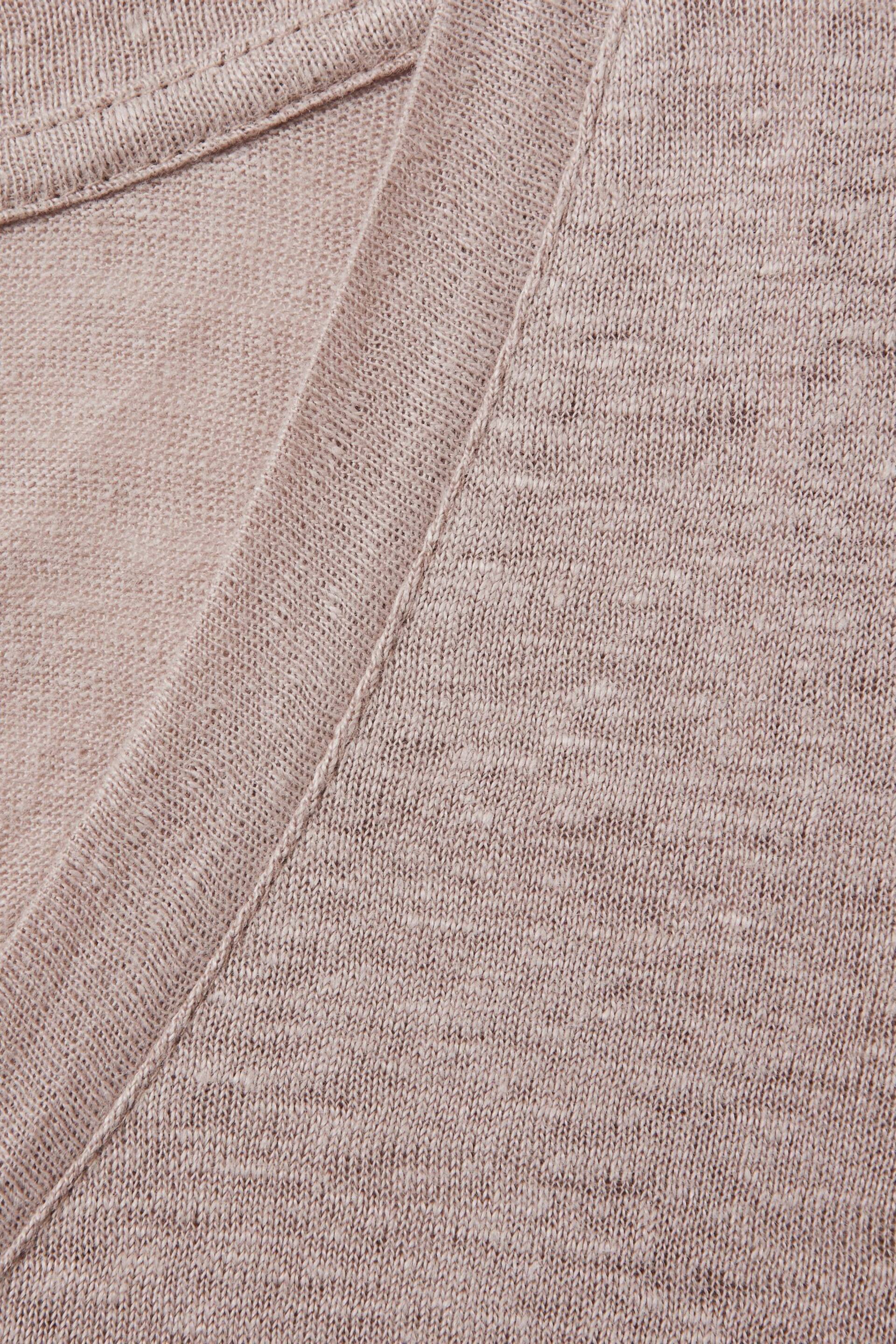 Reiss Mink Lottie Marled Linen V-Neck T-Shirt - Image 6 of 6