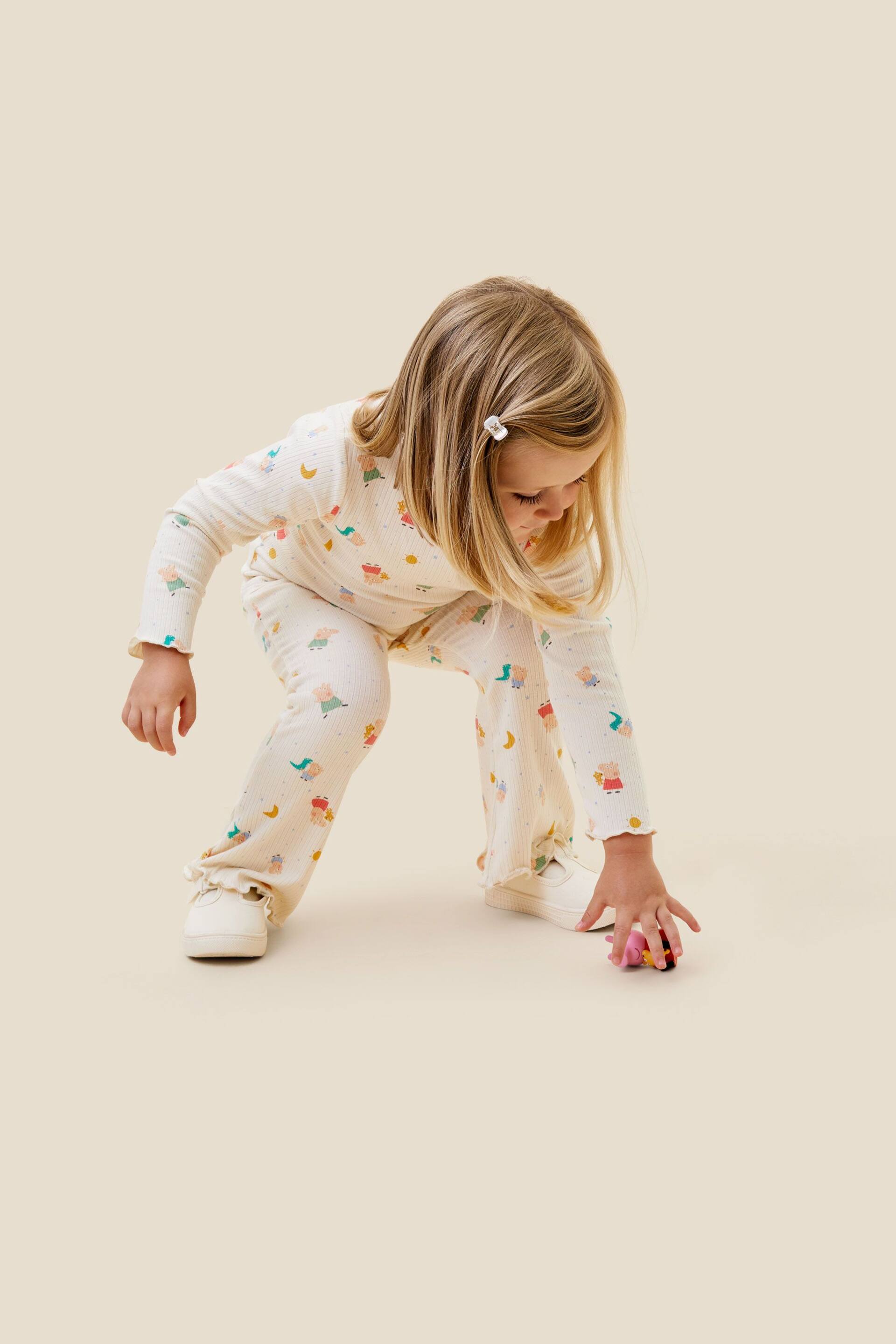 MORI Cream Organic Cotton and Bamboo Ribbed Peppa Pig Print Long Sleeve Top - Image 2 of 2