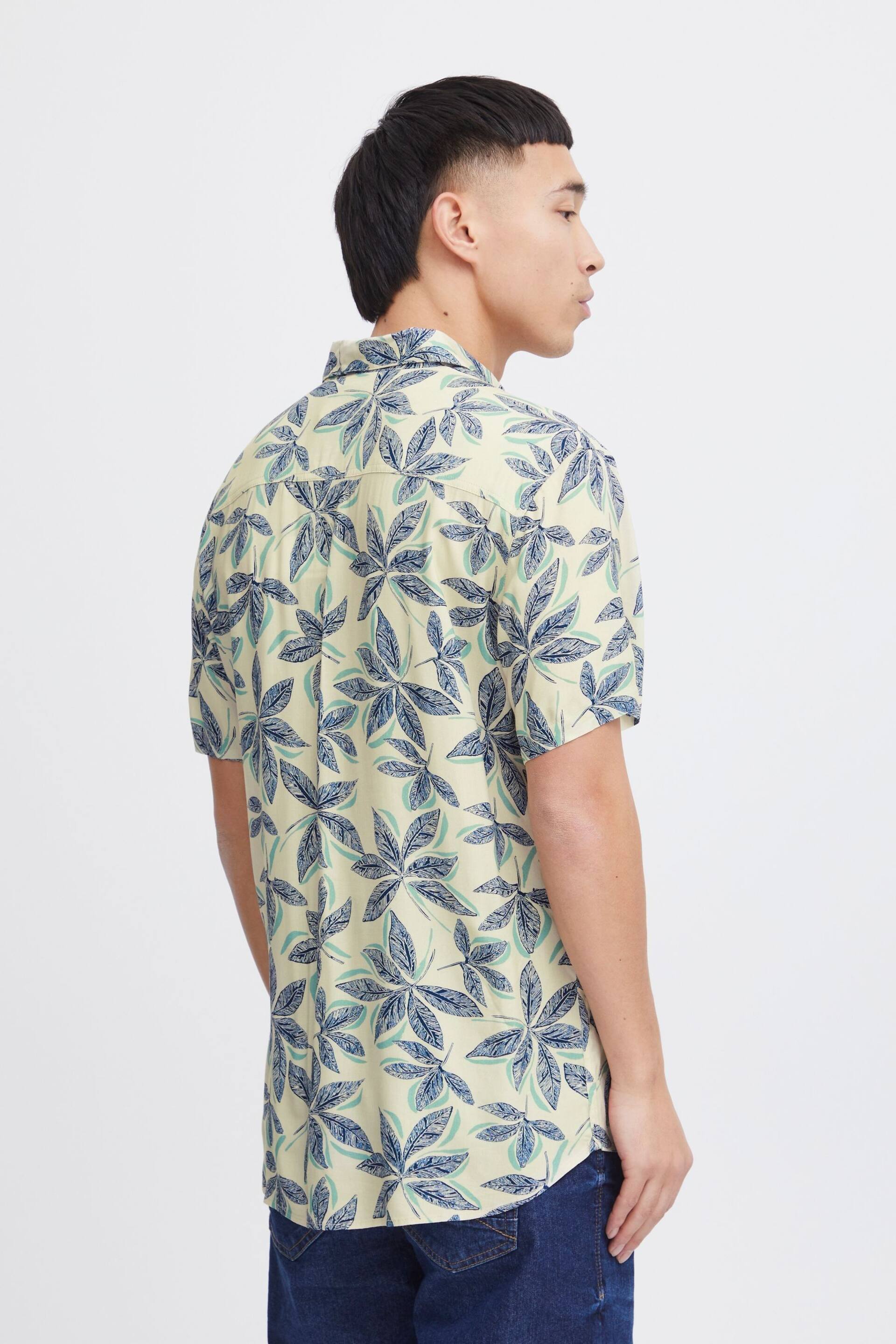 Blend Cream Leaf Print Short Sleeve Shirt - Image 2 of 5