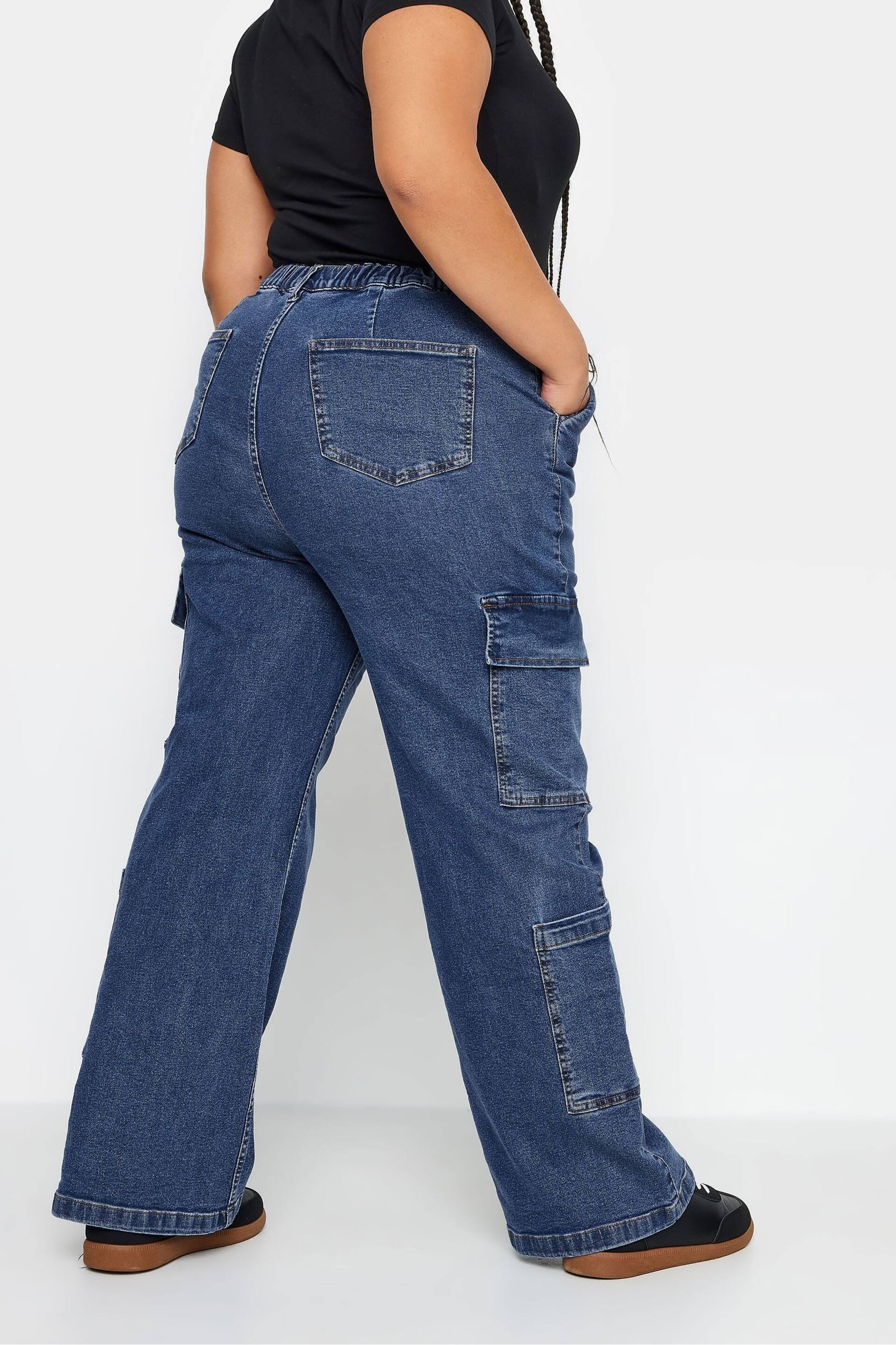 Yours Curve Blue Limited Collection Curve Mid Wash Wide Leg Cargo Jeans - Image 2 of 4